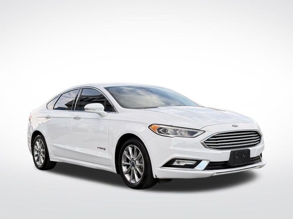 Used 2017 Ford Fusion Hybrid SE Sedan