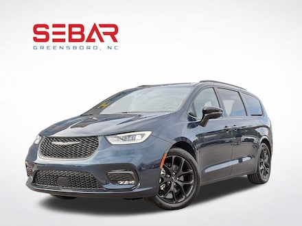2025 Chrysler Pacifica Limited Minivan/Van