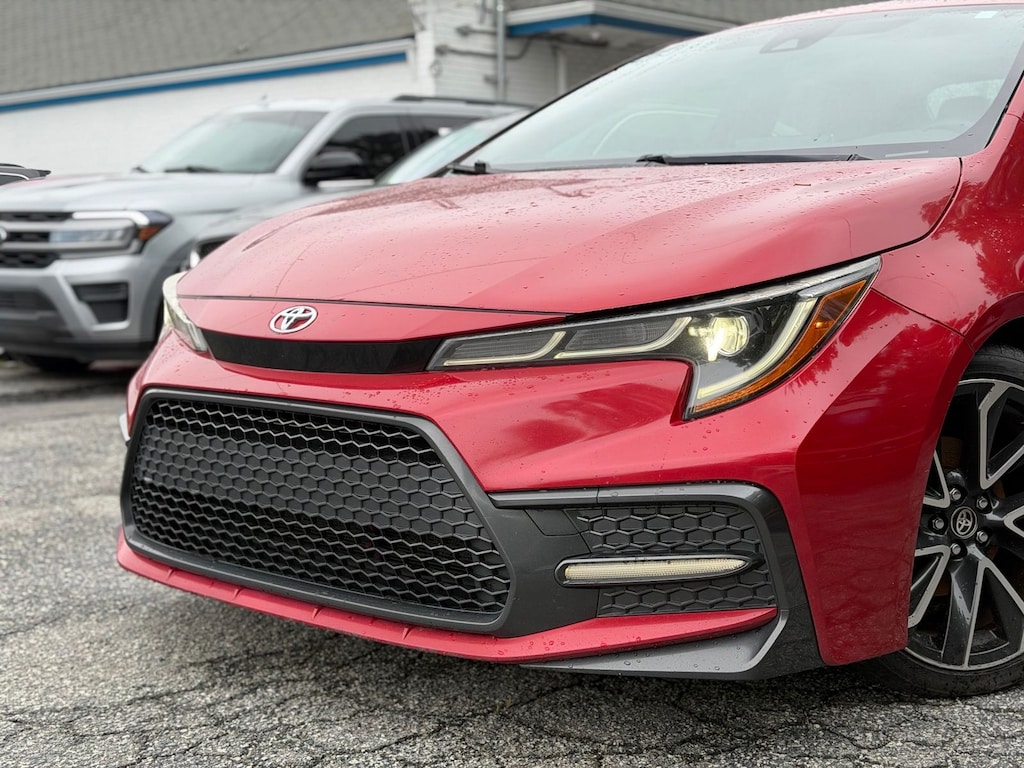 Used 2020 Toyota Corolla SE Sedan