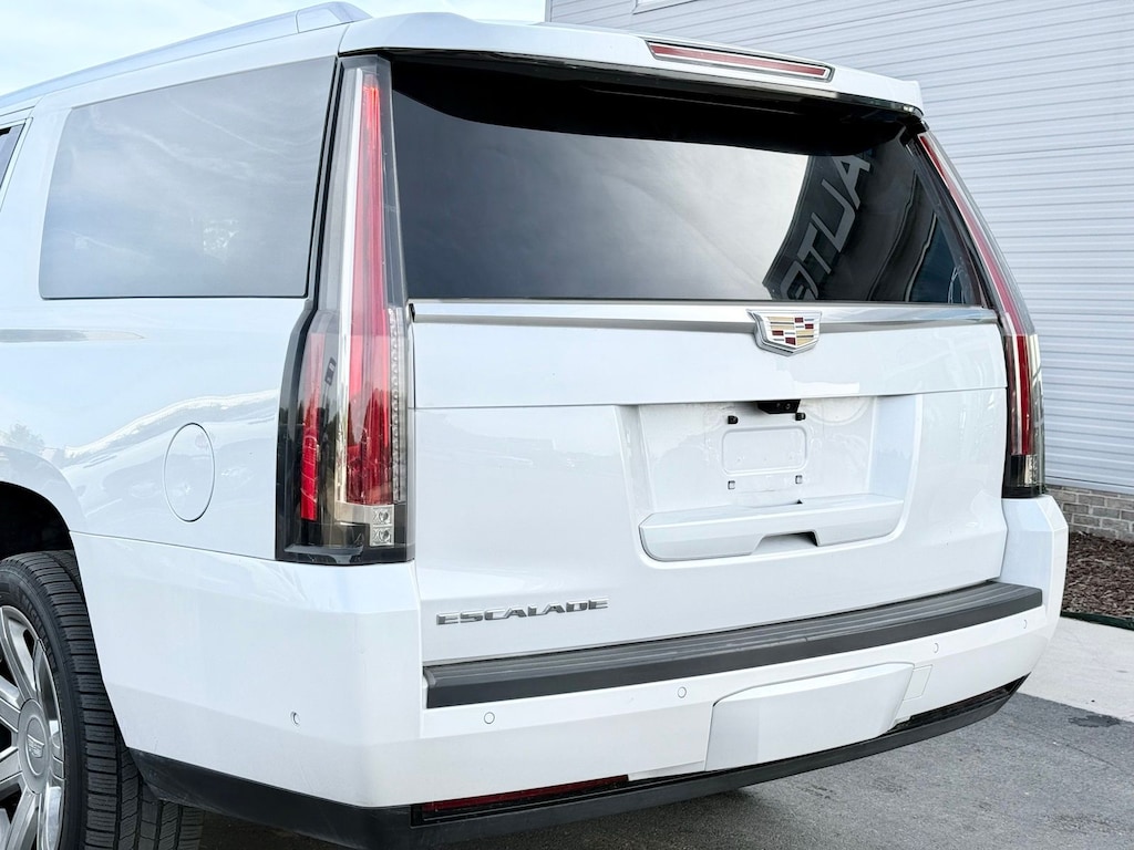 Used 2017 Cadillac Escalade ESV Premium SUV