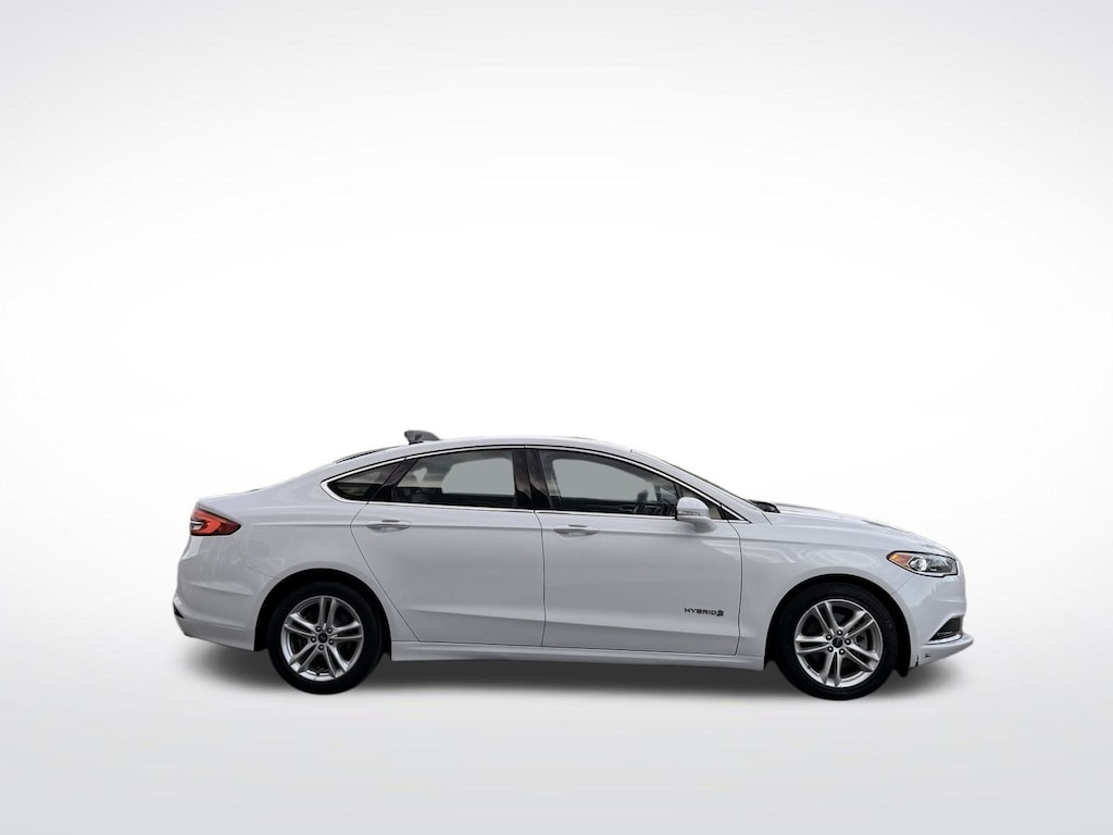 Used 2018 Ford Fusion Hybrid SE Sedan