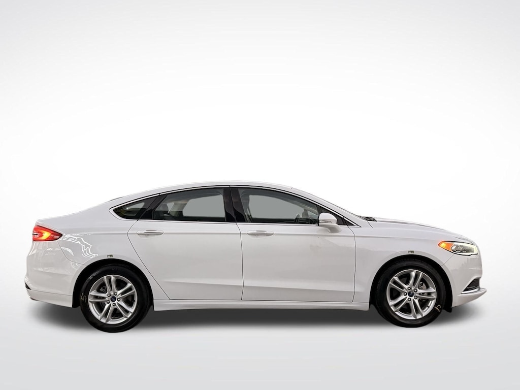 Used 2018 Ford Fusion Hybrid SE Sedan