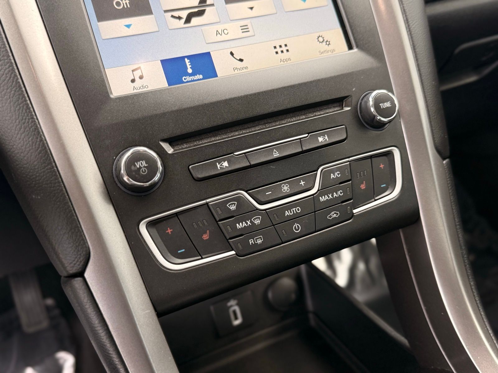 2017 Ford Fusion Hybrid SE - Photo 32