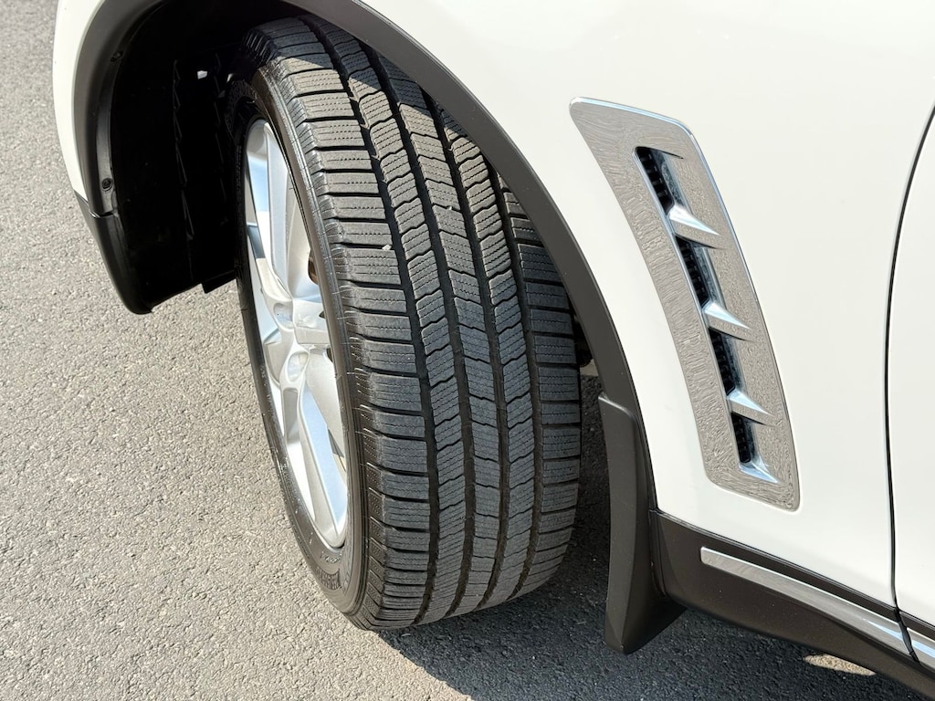 Used 2012 INFINITI FX35 Base SUV