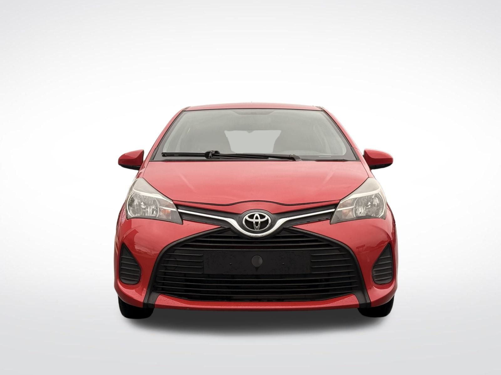 2015 Toyota Yaris L photo 2