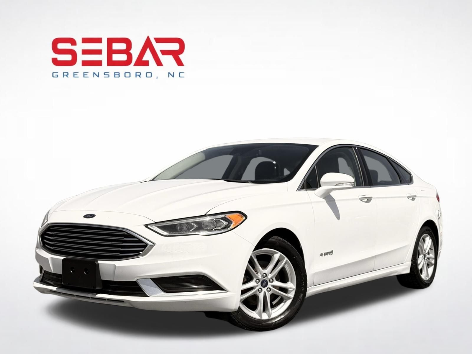 2018 Ford Fusion SE's photo