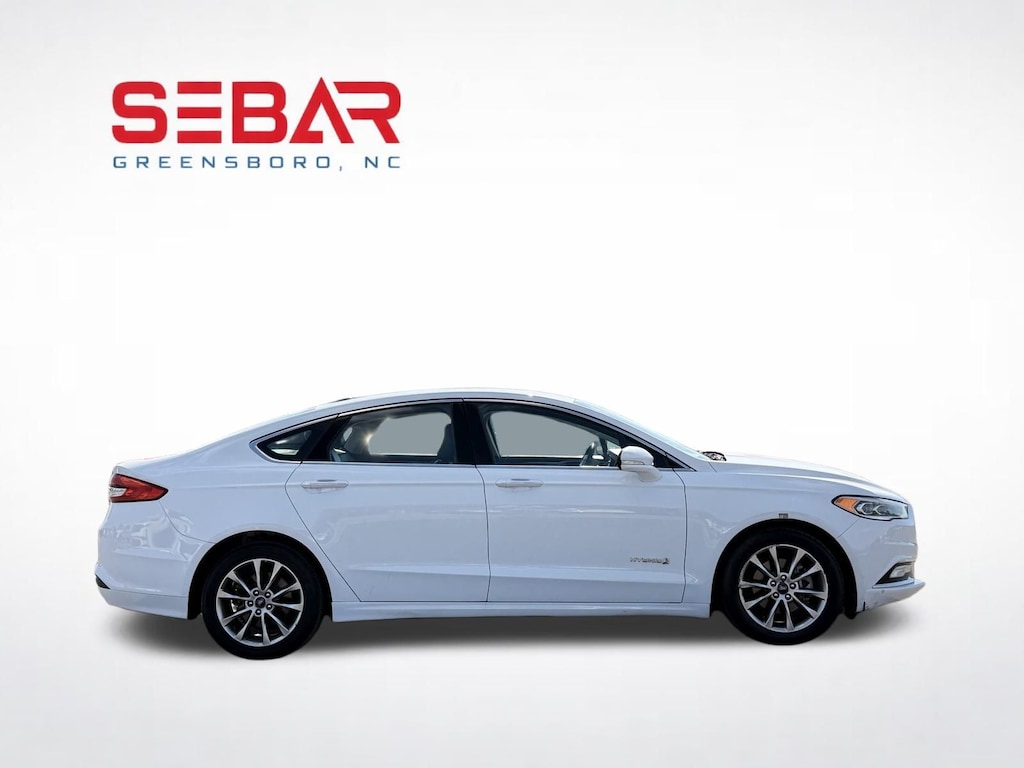 Used 2017 Ford Fusion Hybrid SE Sedan