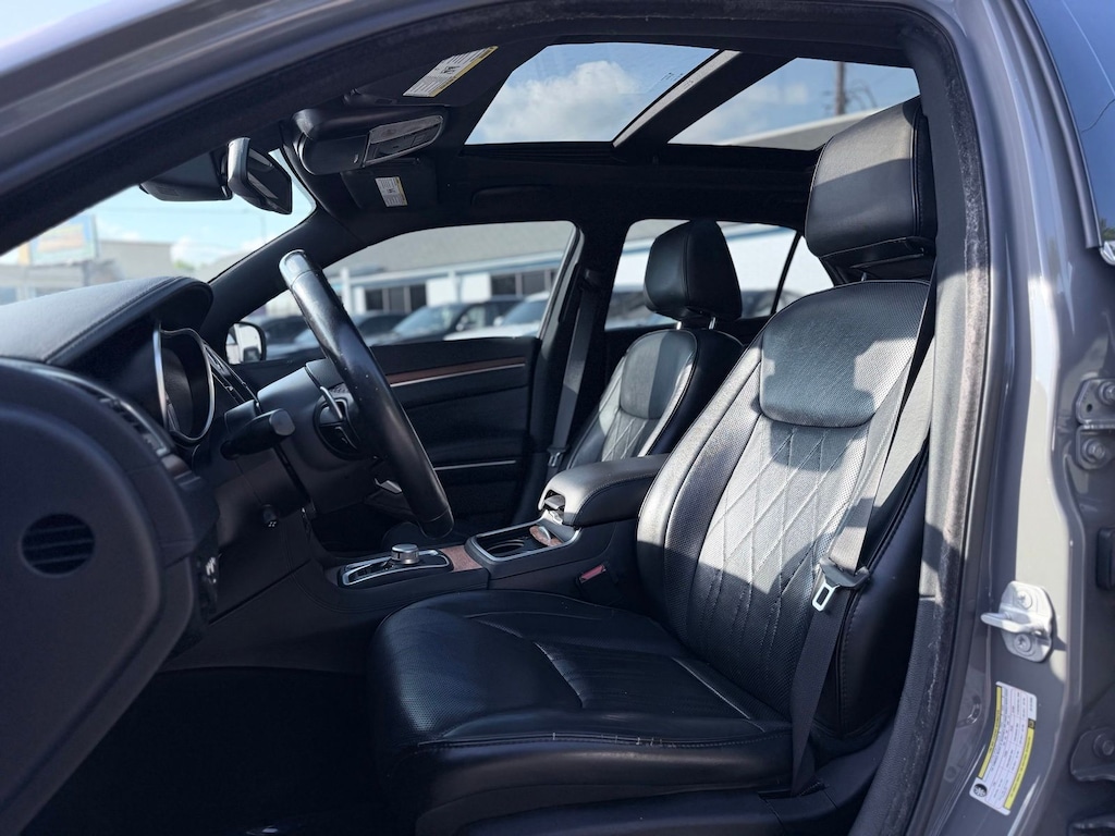 Used 2018 Chrysler 300 C Sedan