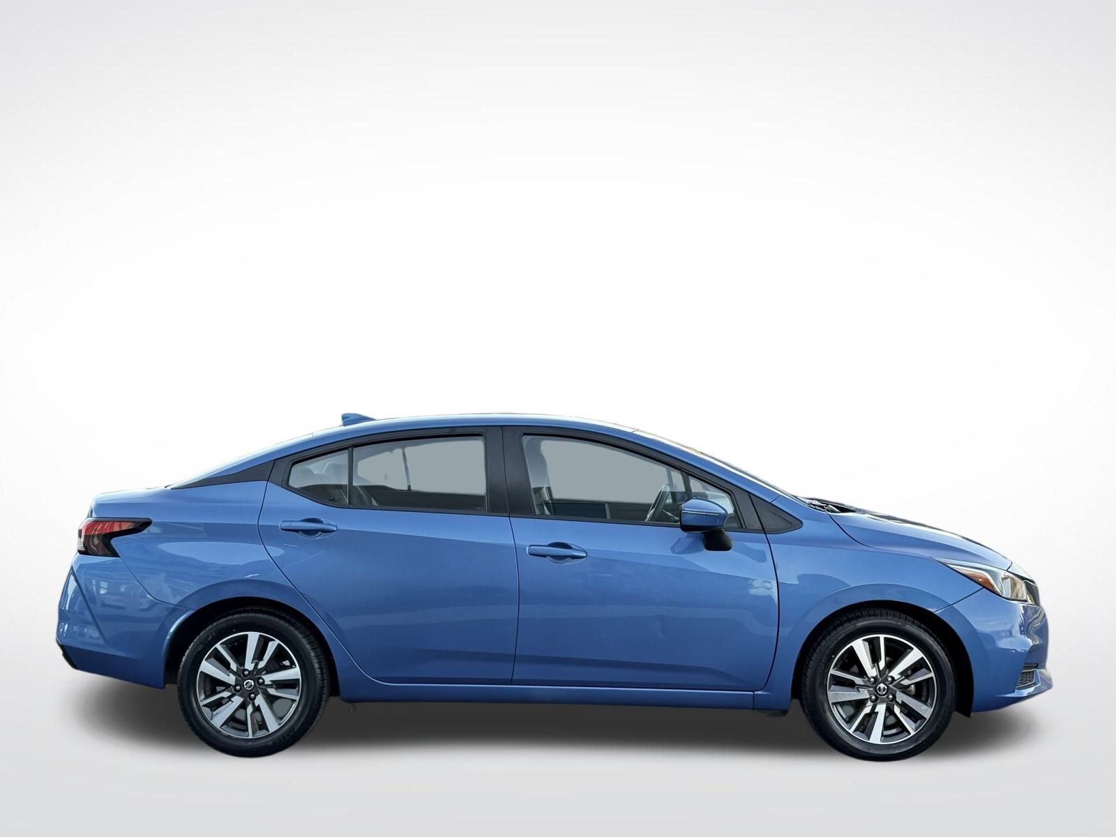 2021 Nissan Versa 1.6 SV photo 4