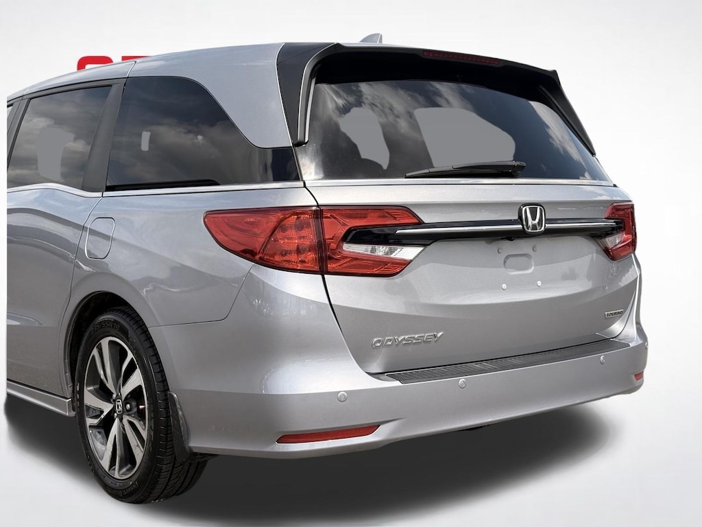 Used 2023 Honda Odyssey Touring Minivan/Van