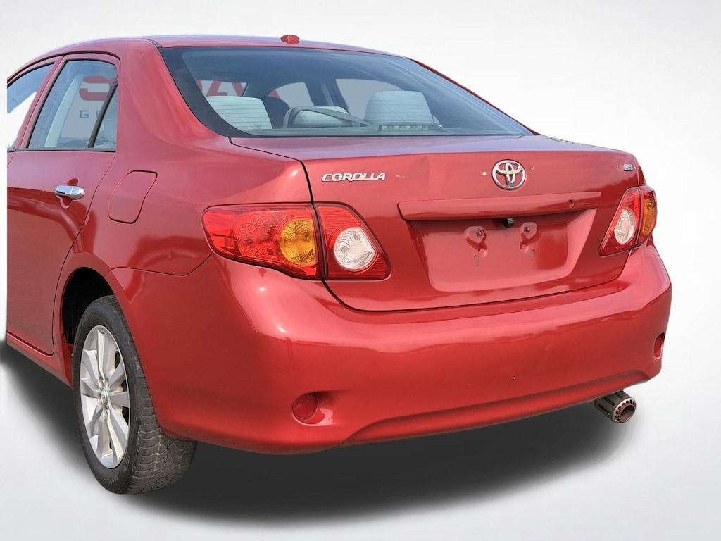 Used 2010 Toyota Corolla LE Sedan