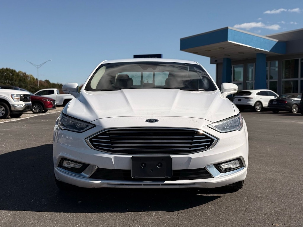 Used 2017 Ford Fusion Hybrid SE Sedan