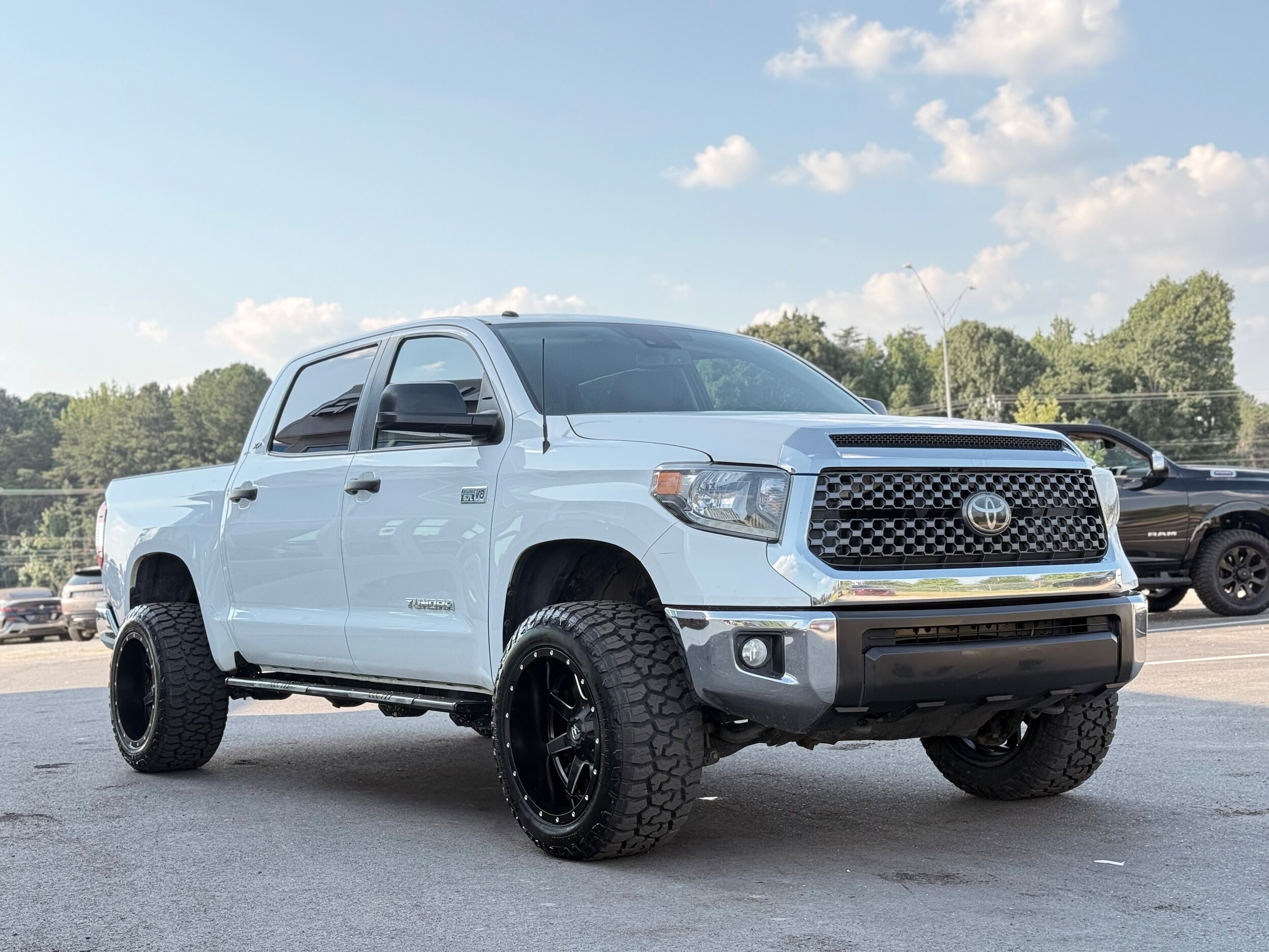 2019 Toyota Tundra SR5 Grade photo 3