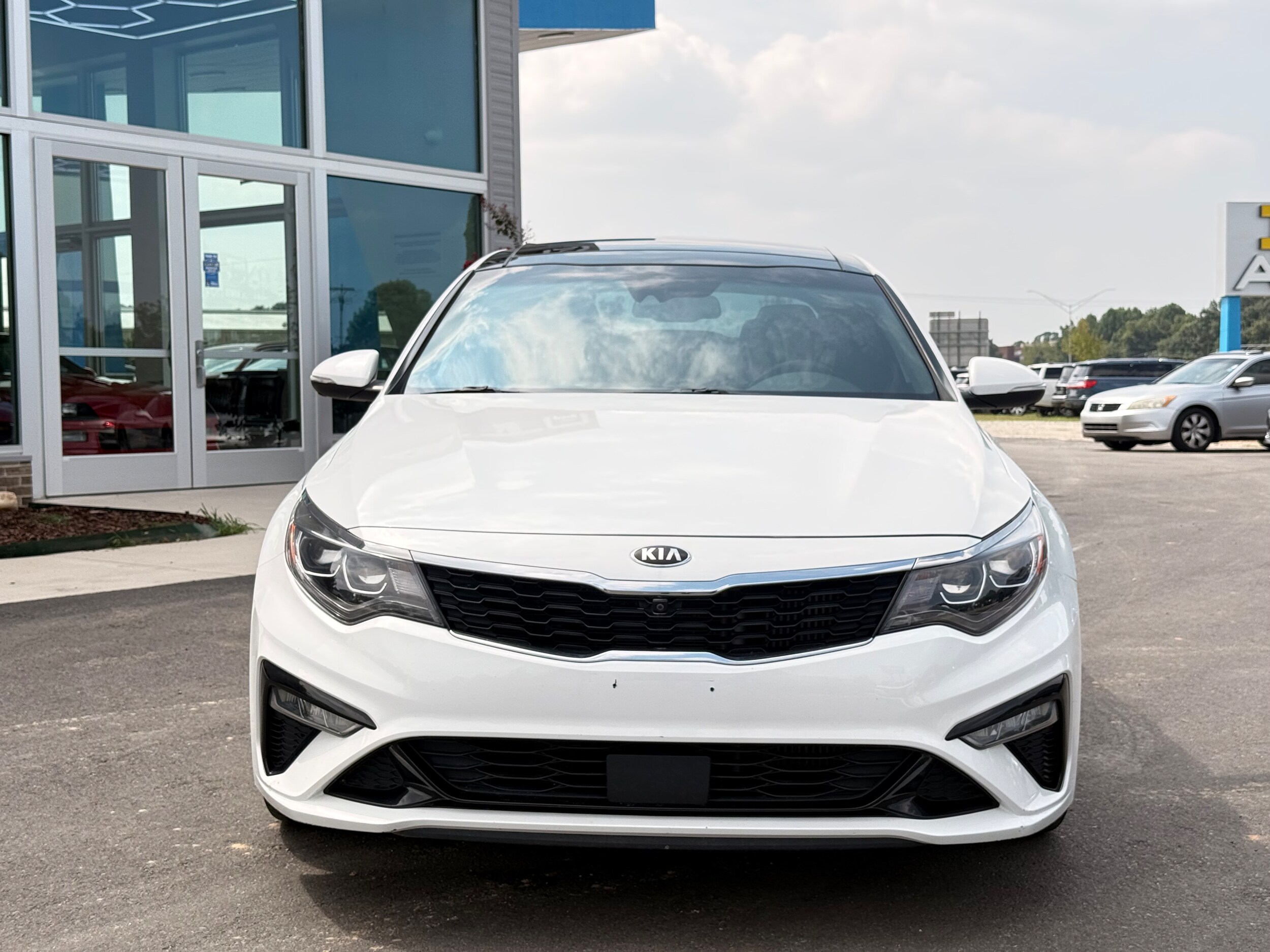 2019 Kia Optima SX Turbo photo 2