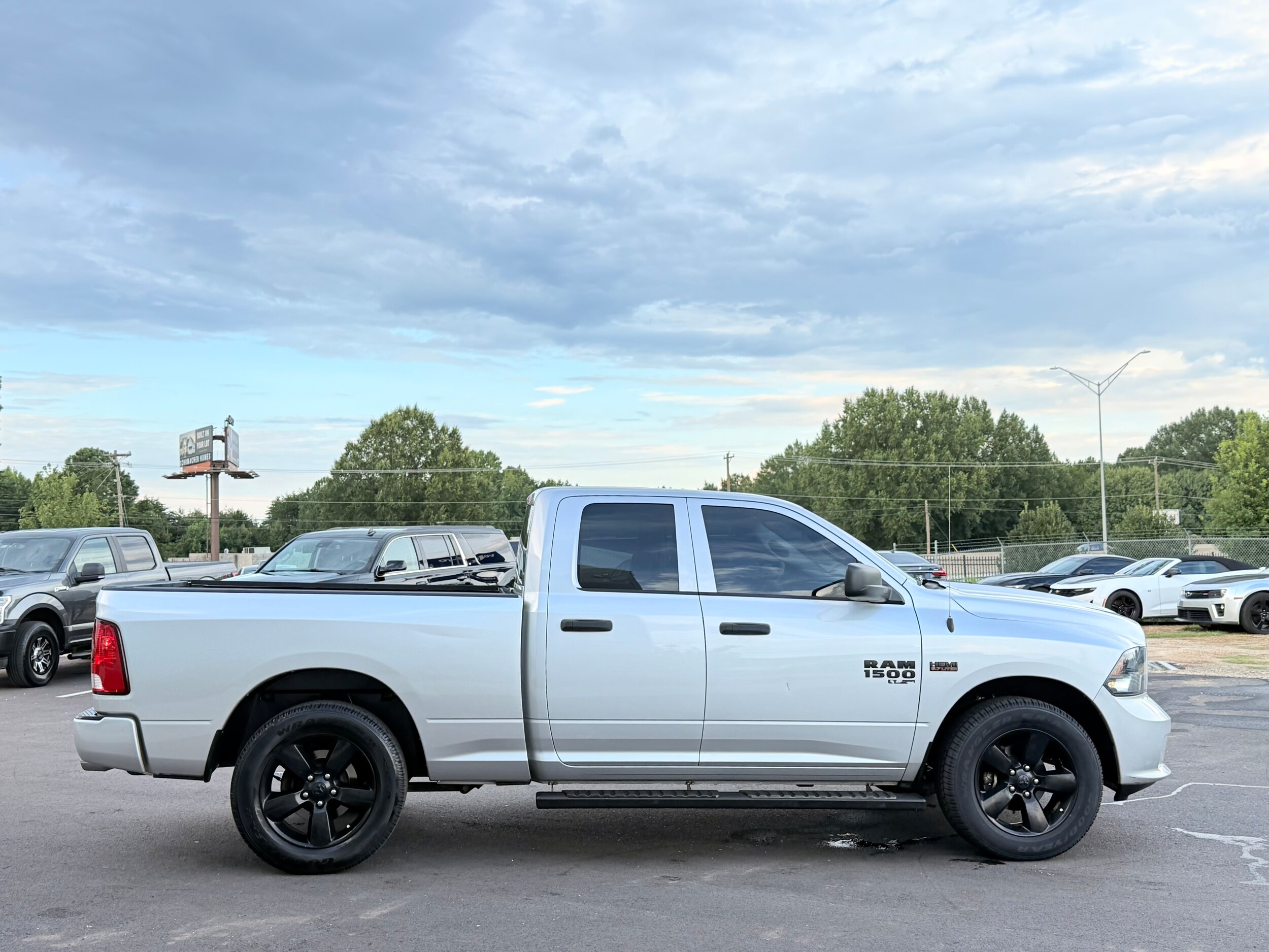 2019 Ram 1500 Classic Tradesman photo 4