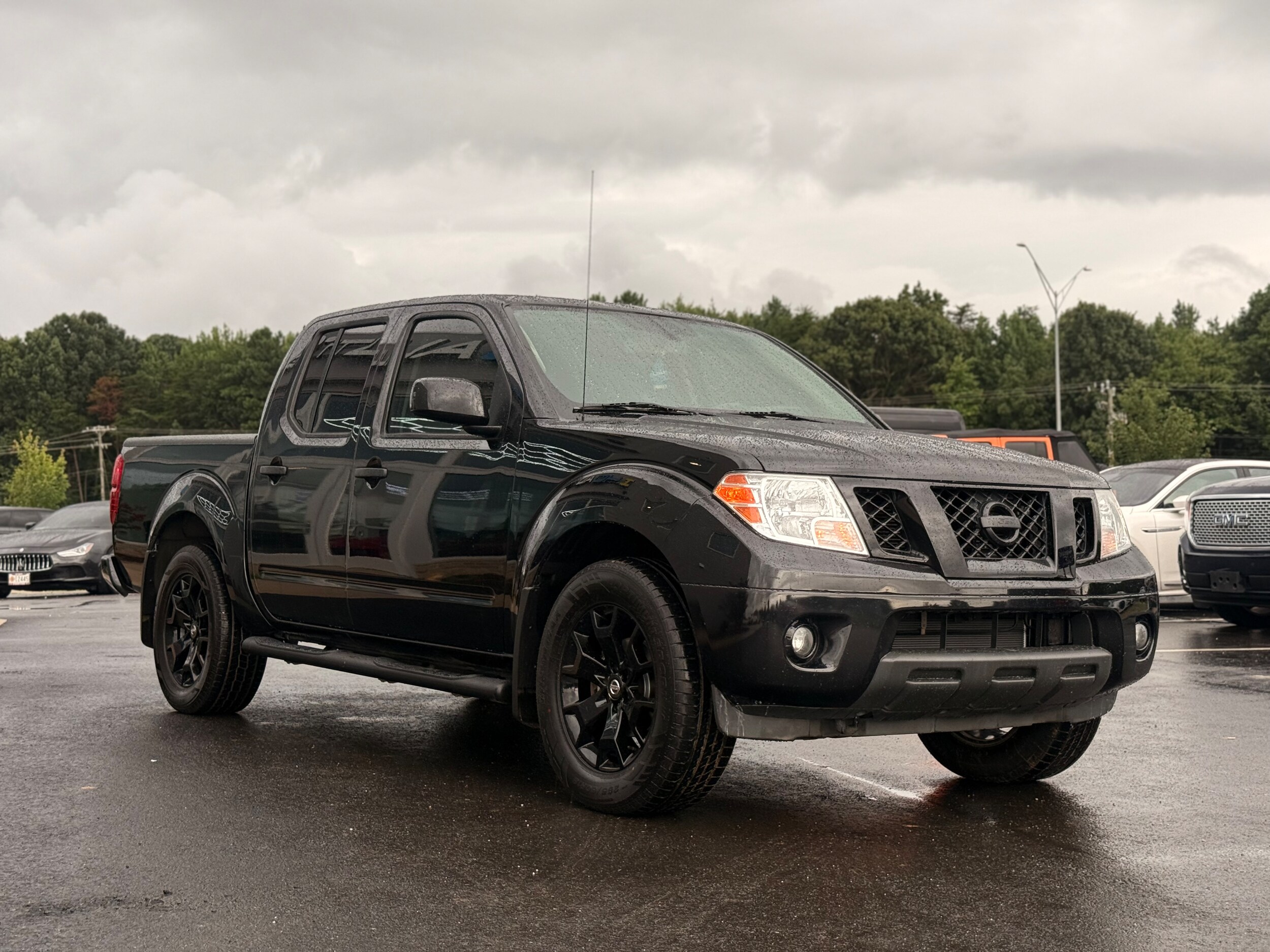 2020 Nissan Frontier SV photo 3