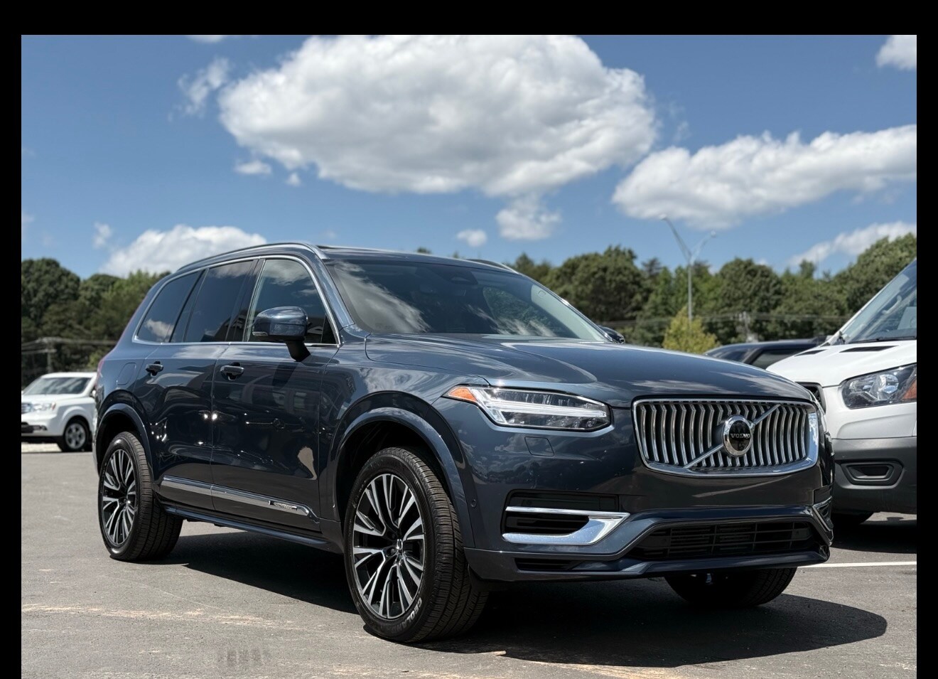 2023 Volvo XC90 Recharge T8 Plus photo 3