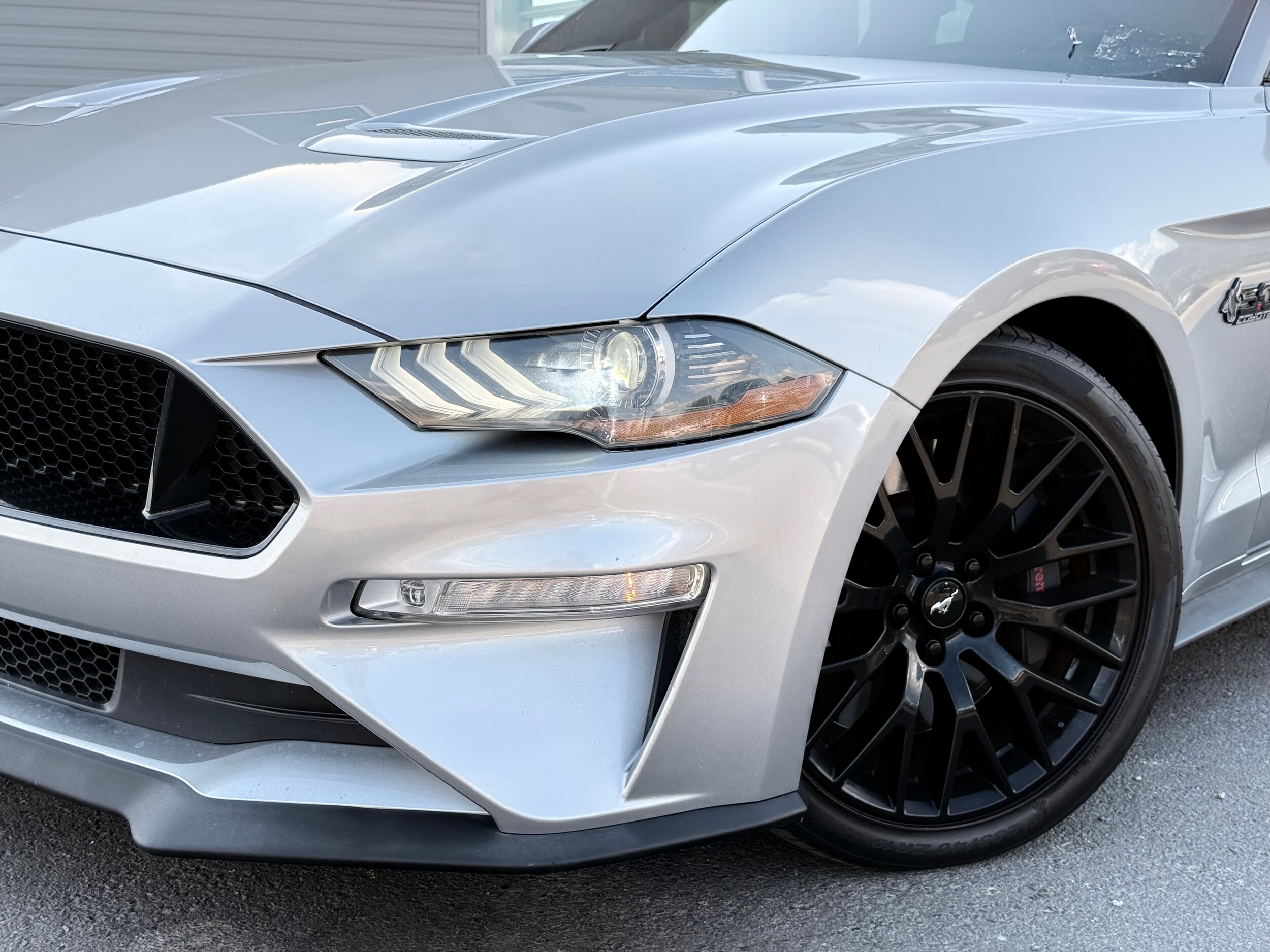 2021 Ford Mustang GT Premium photo 3