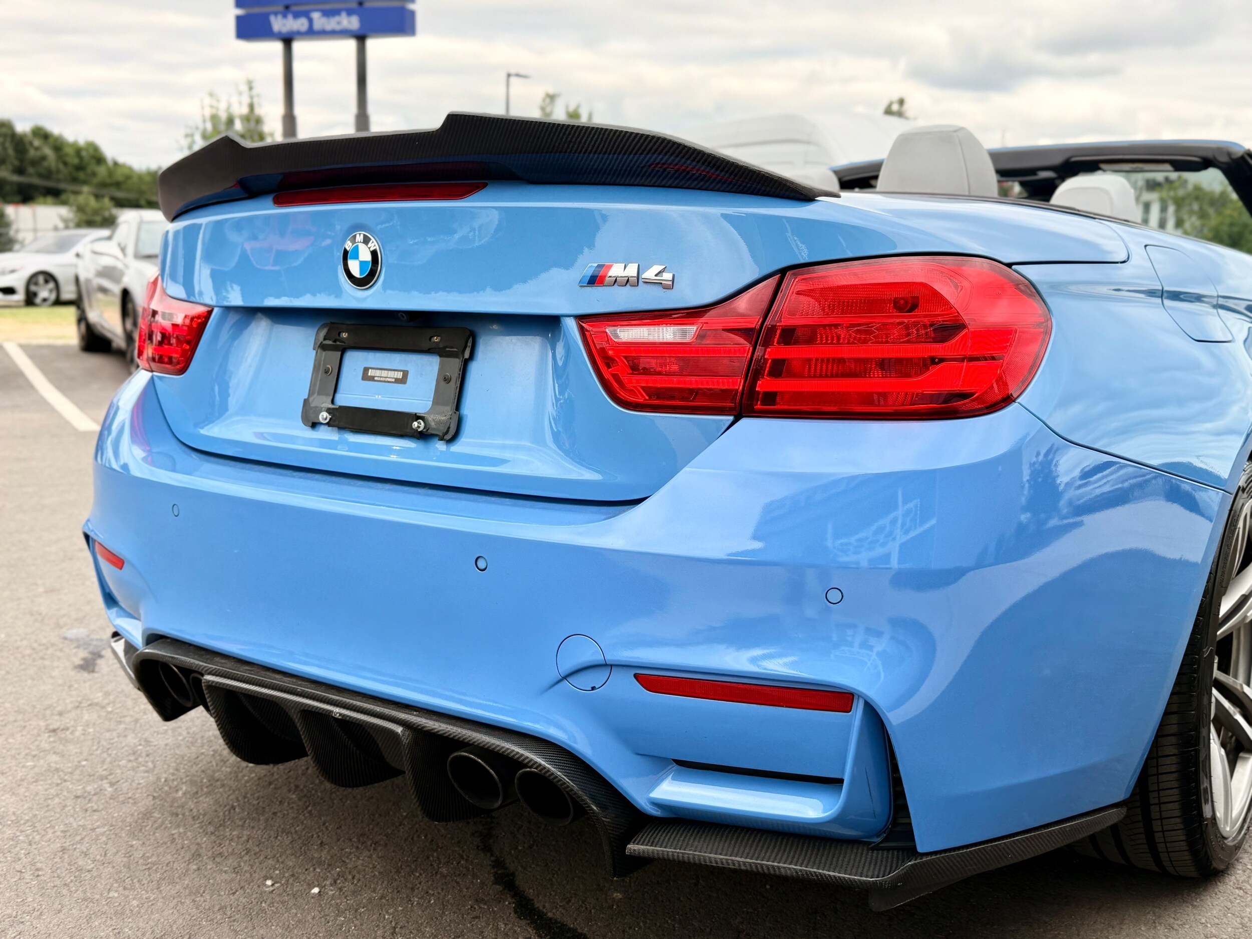 2016 Bmw M4 Convertible photo 3