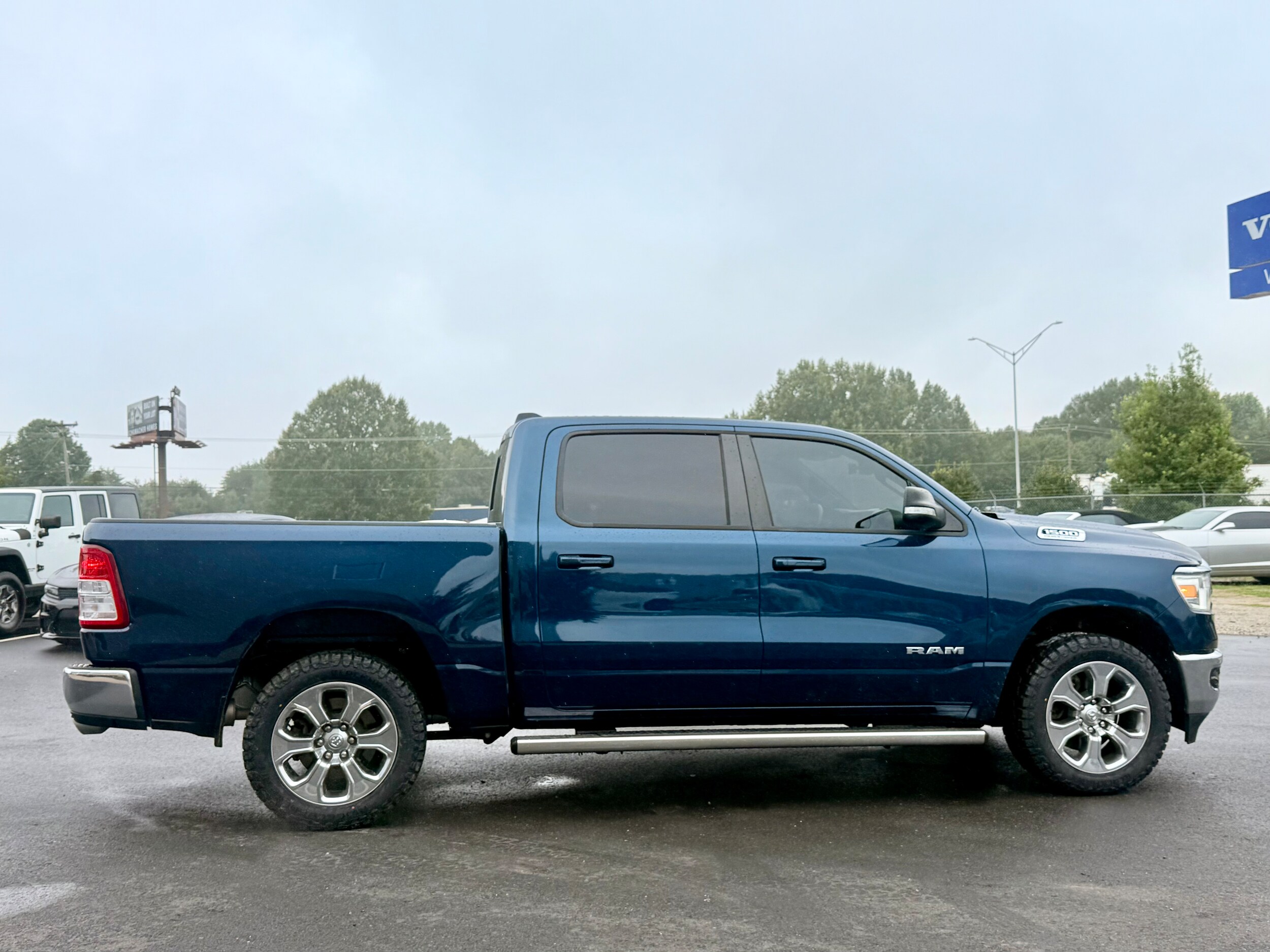 2021 Ram 1500 Big Horn Lone Star photo 3