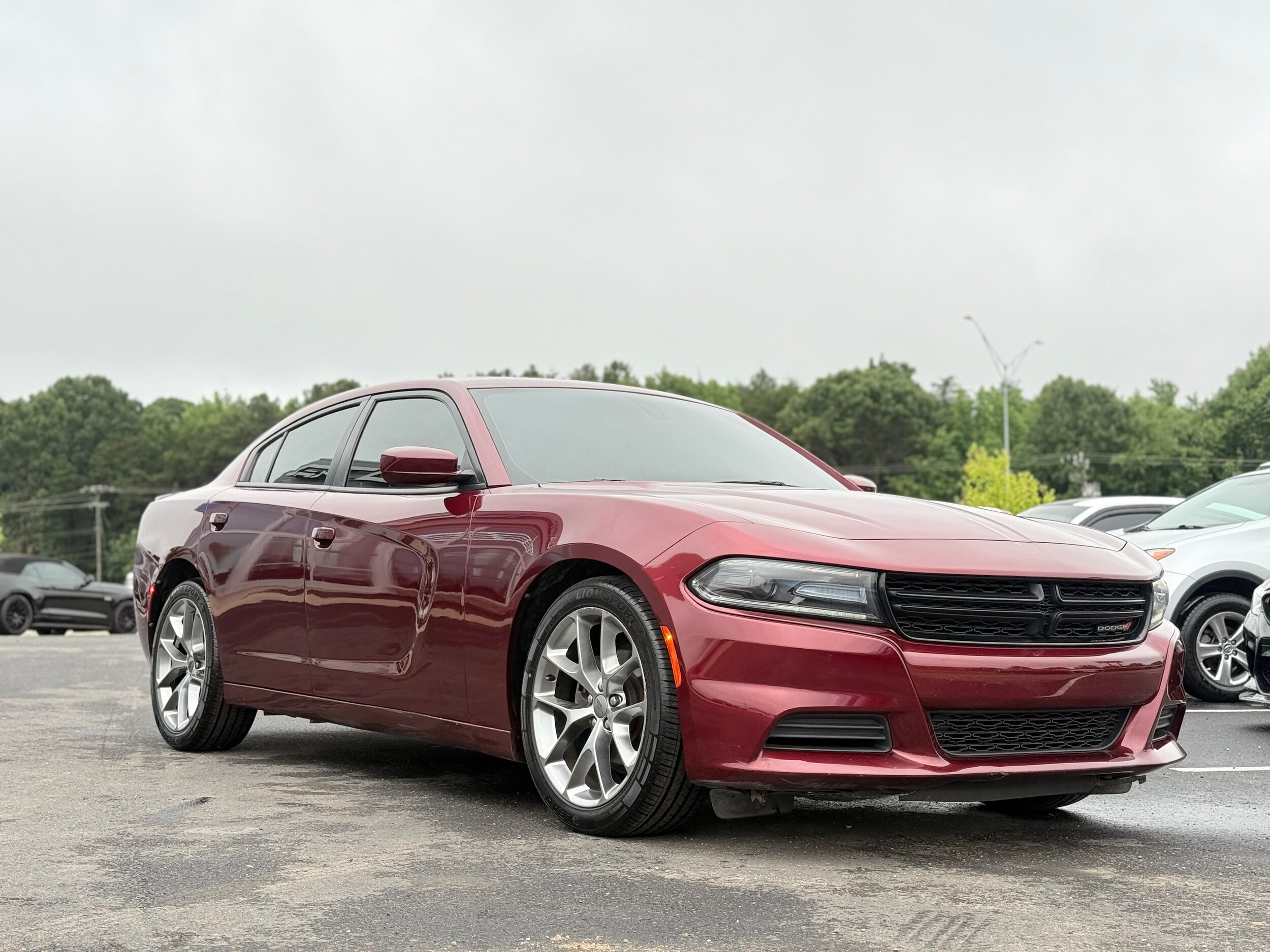 2020 Dodge Charger SXT photo 3