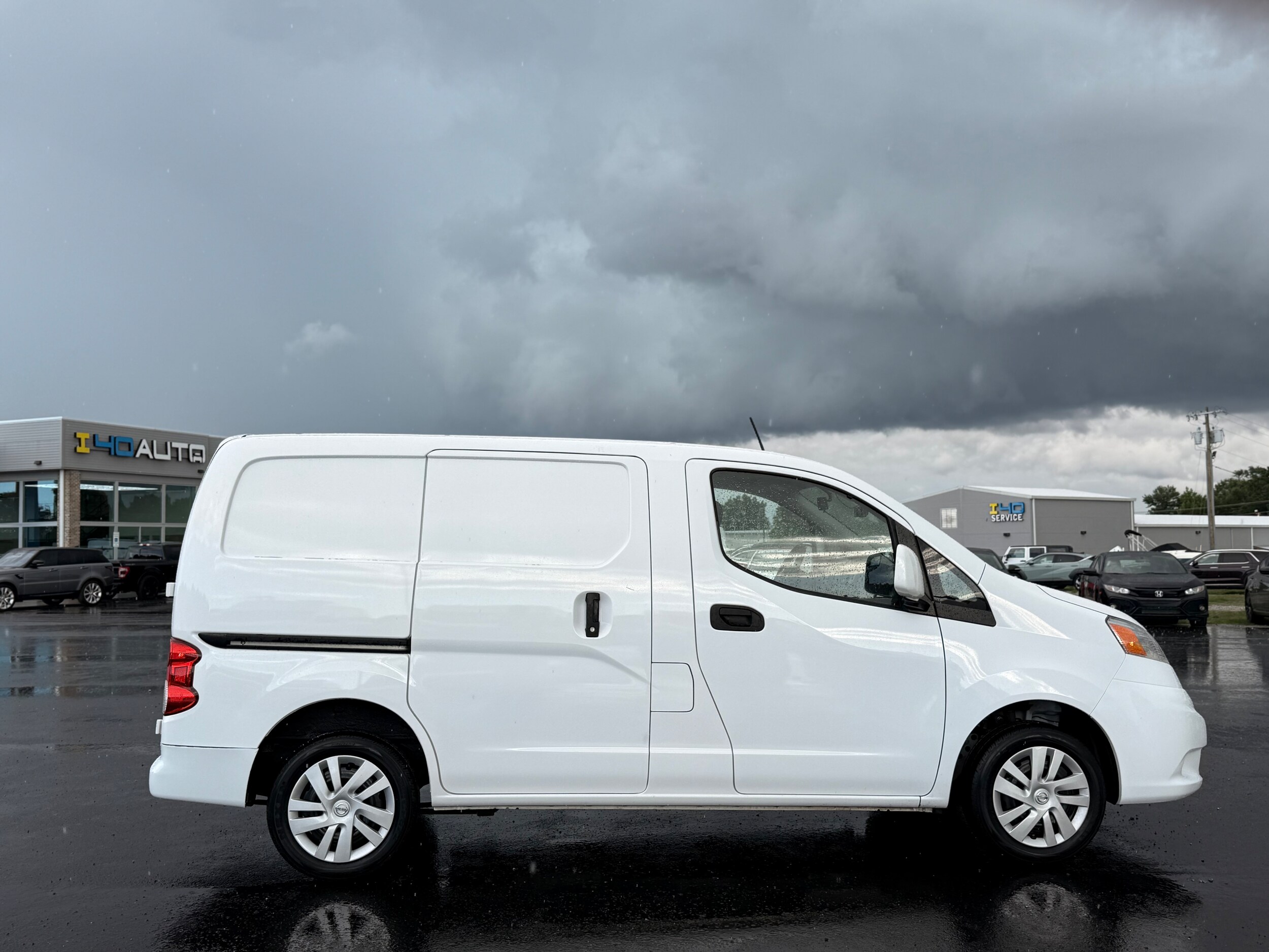 2020 Nissan NV200 SV photo 4