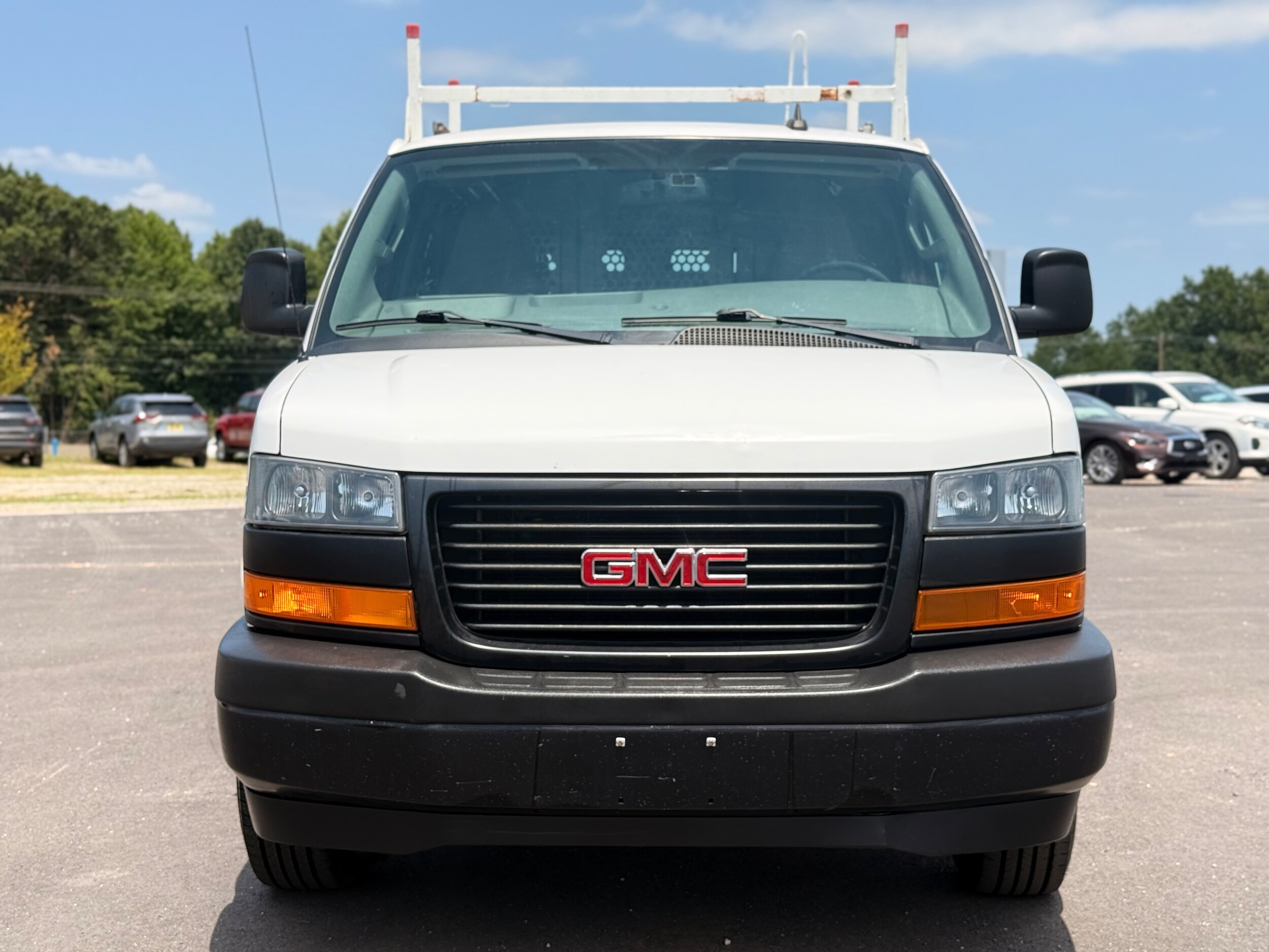 2020 Gmc Savana 2500 Cargo photo 2