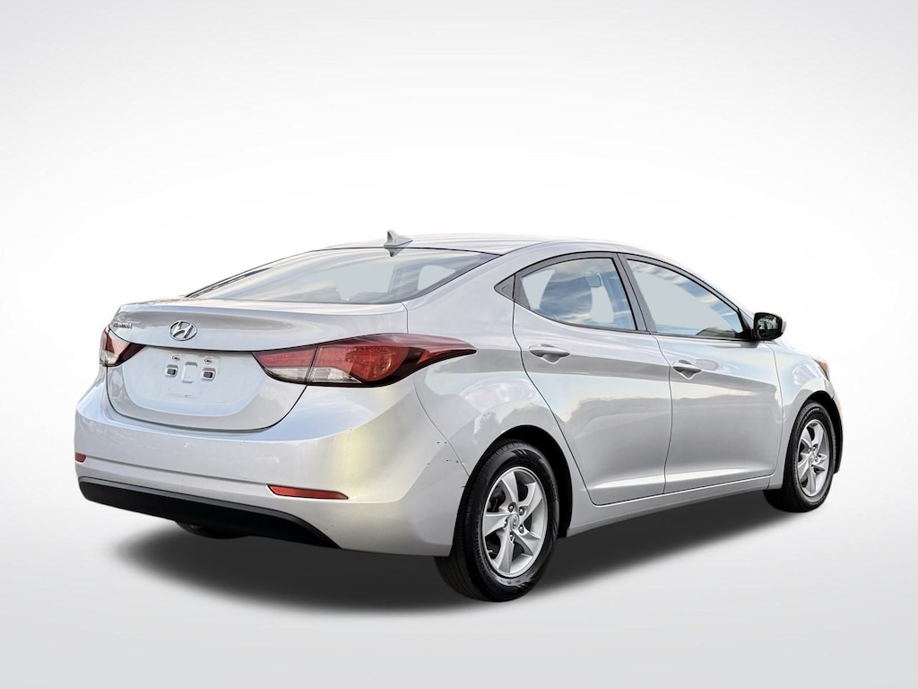 Used 2014 Hyundai Elantra SE Sedan