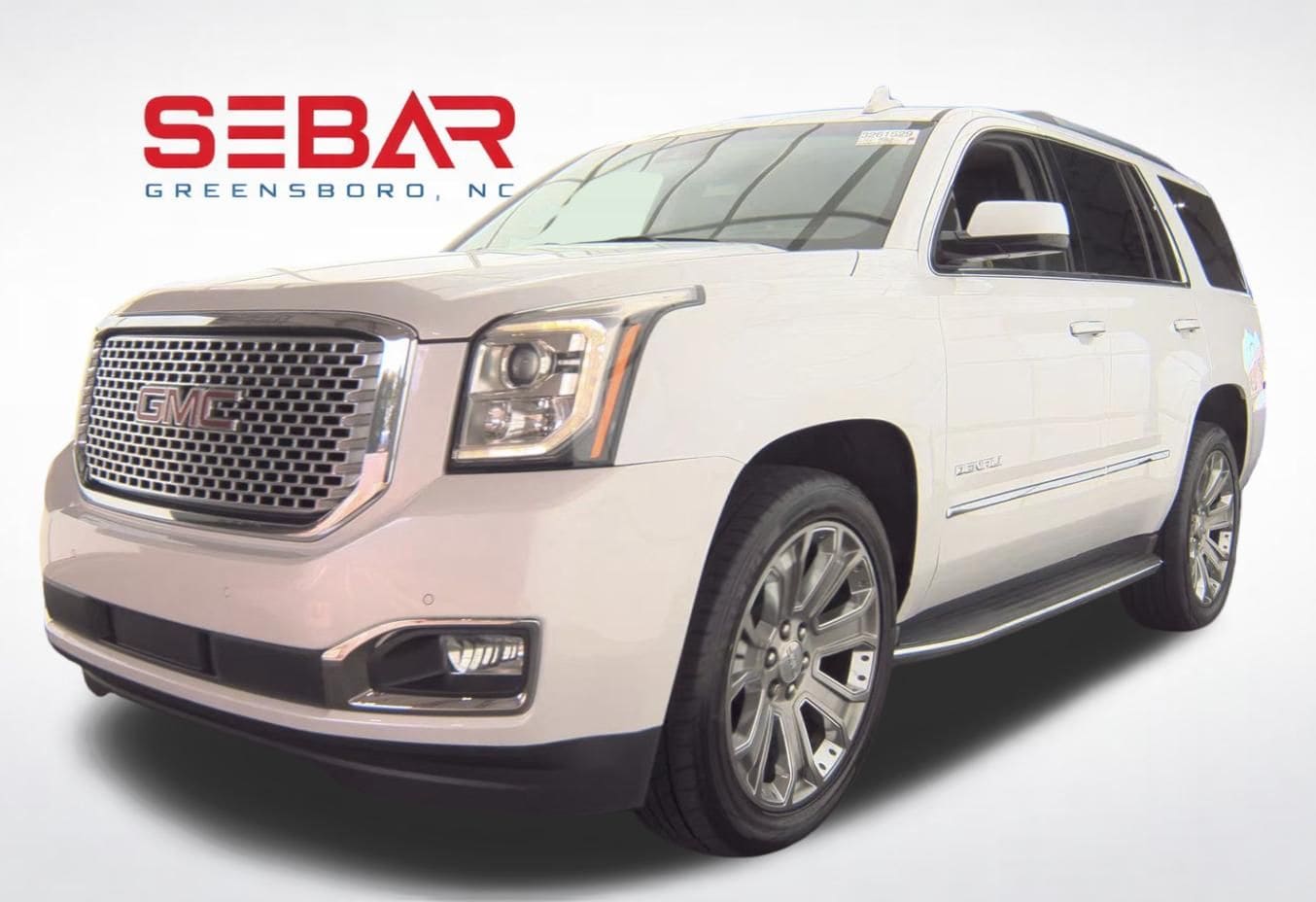 2016 GMC Yukon 4WD Denali's photo