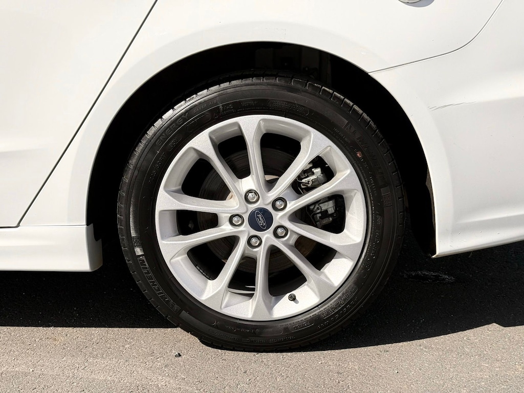 Used 2019 Ford Fusion Hybrid SE Sedan