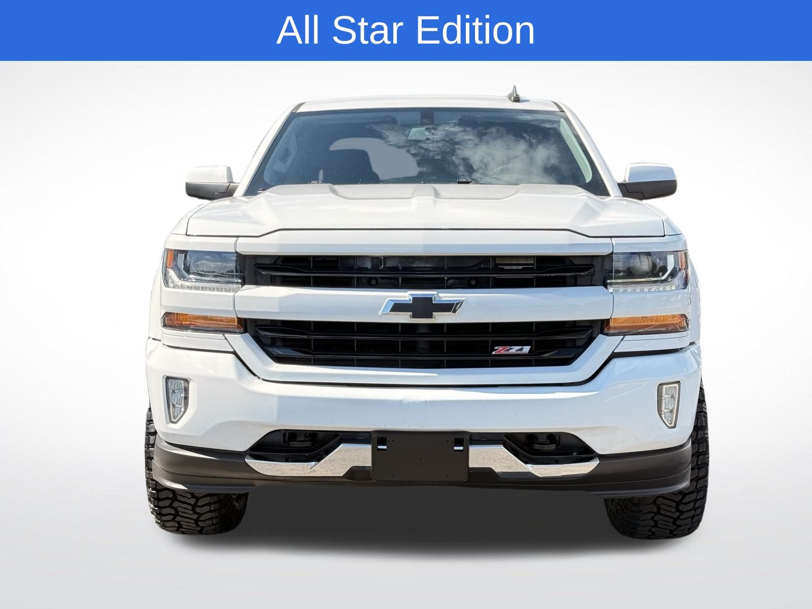 2018 Chevrolet Silverado 1500 LT photo 2