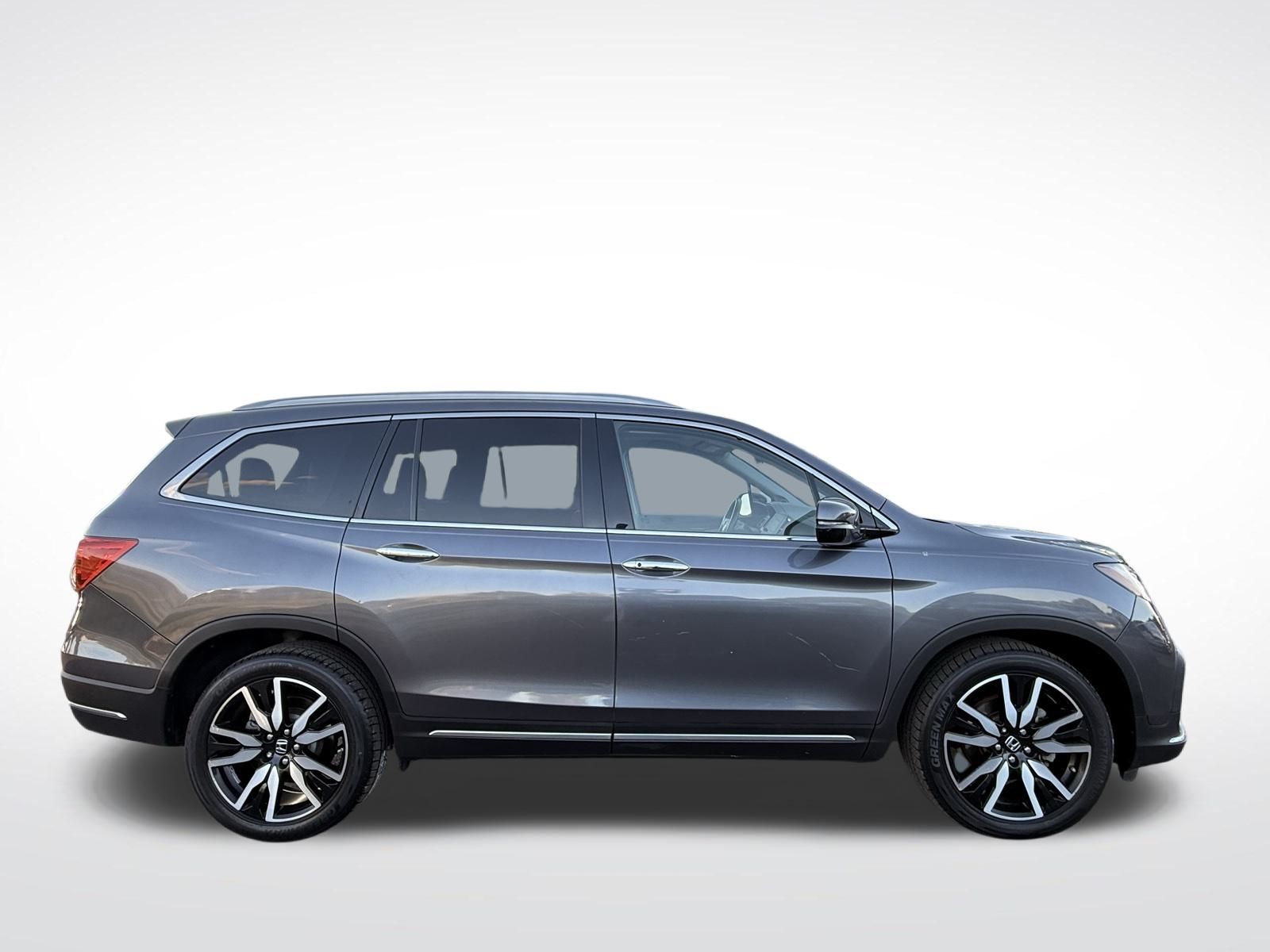 2020 Honda Pilot Touring photo 3