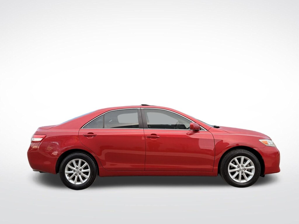 Used 2011 Toyota Camry XLE Sedan