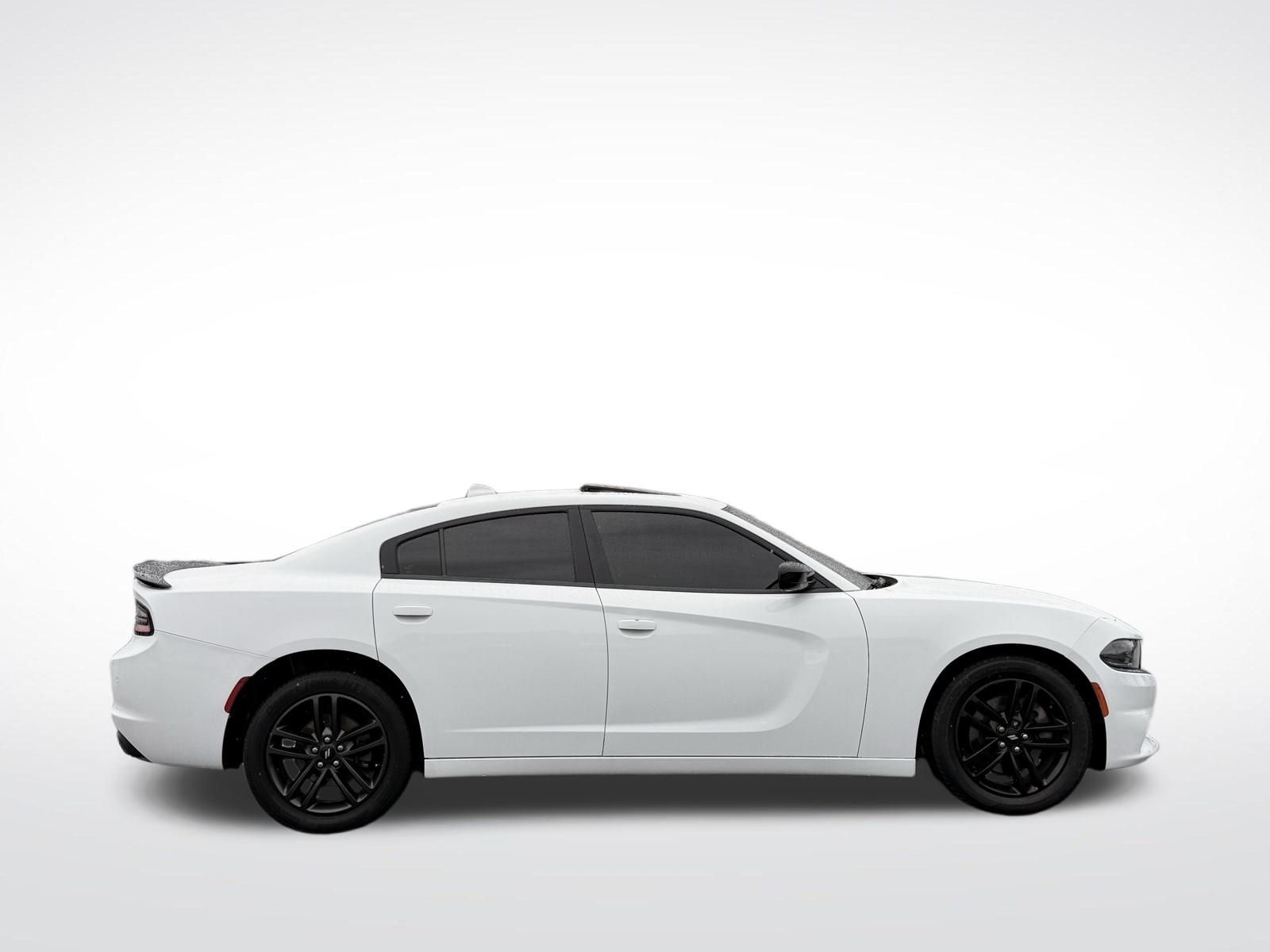2019 Dodge Charger SXT photo 4