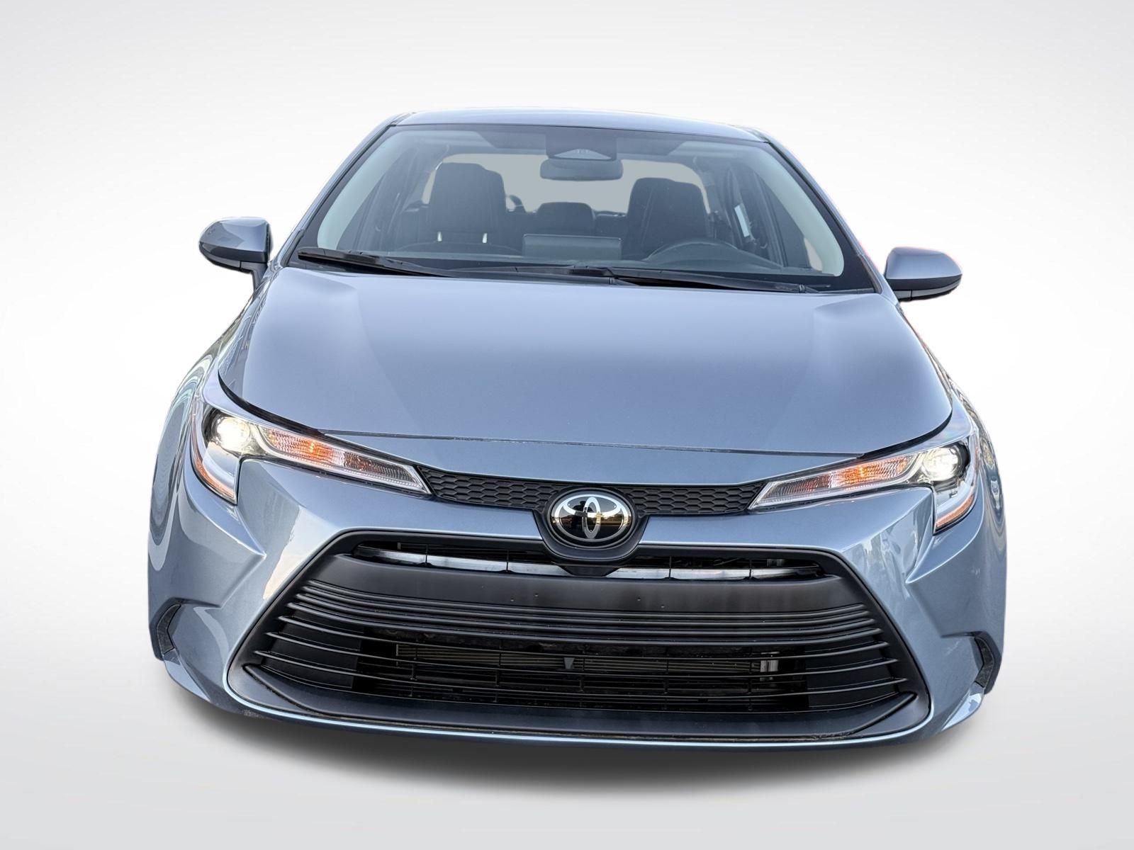 2024 Toyota Corolla LE photo 2