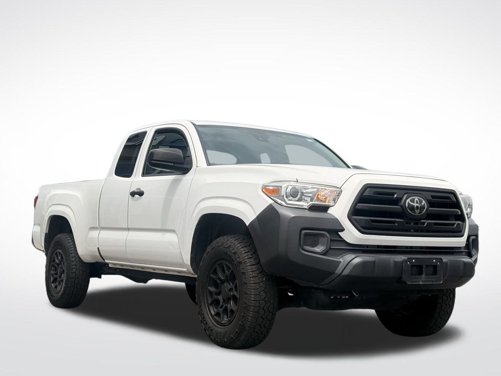 2019 Toyota Tacoma SR photo 3