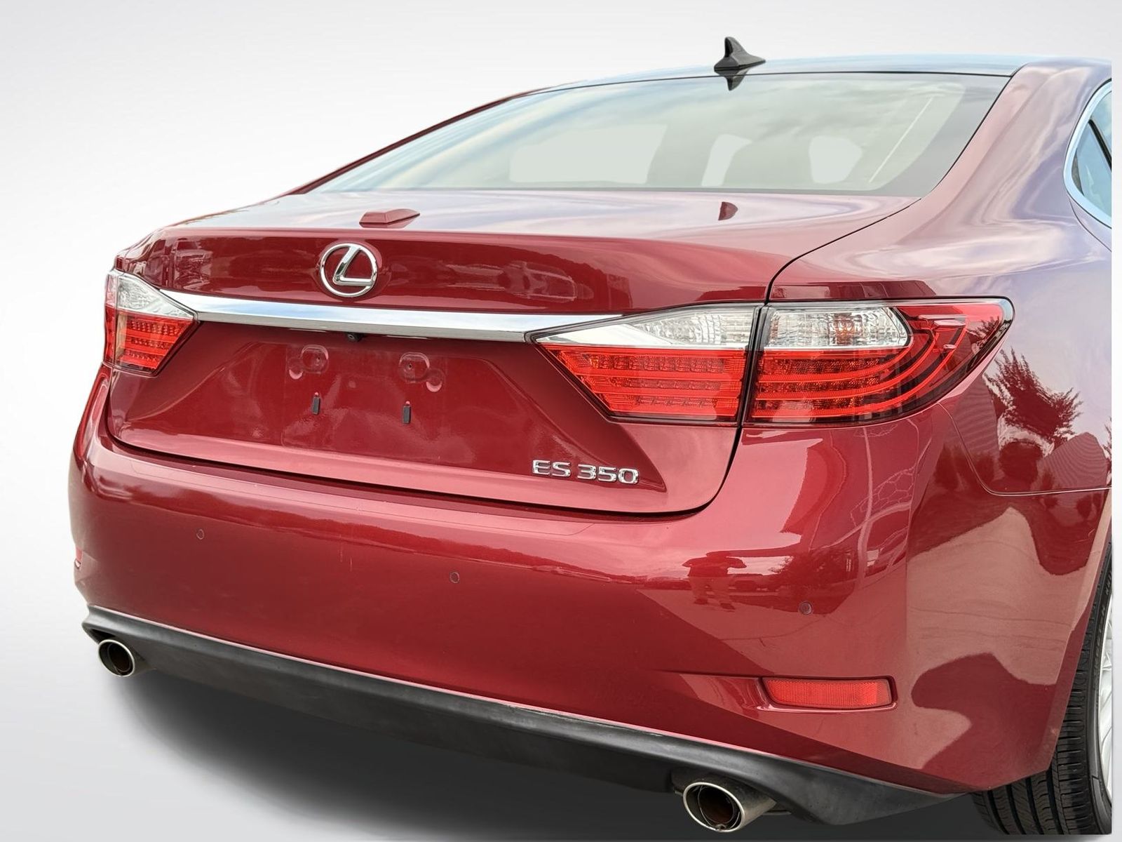 2014 Lexus ES 350 photo 3