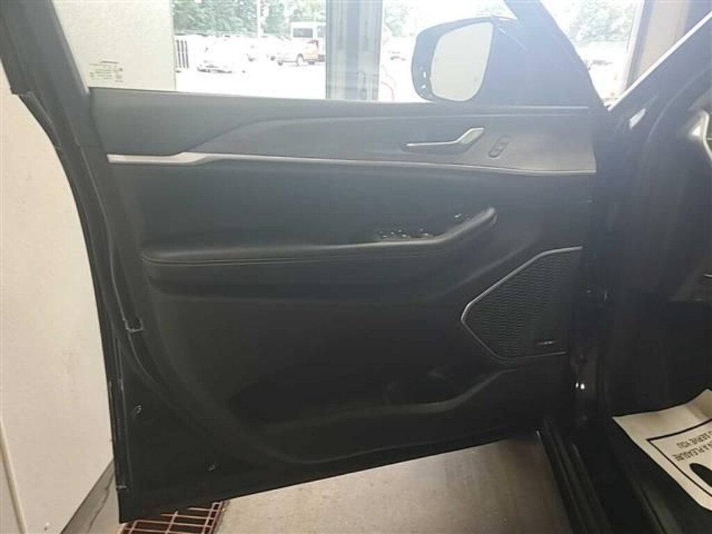 Used 2023 Jeep Grand Cherokee 4xe SUV