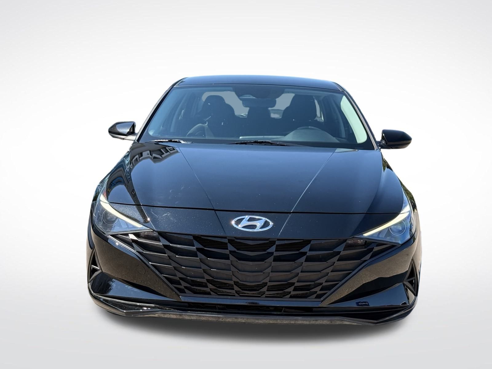 2023 Hyundai Elantra SEL photo 2
