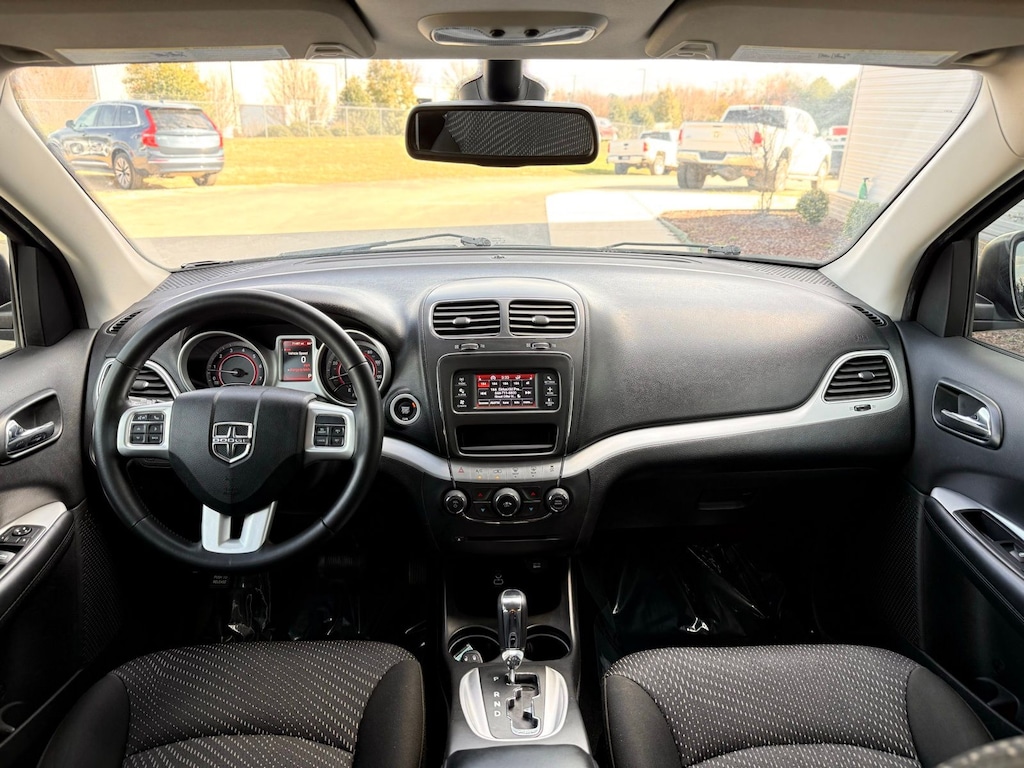 Used 2020 Dodge Journey SE SUV