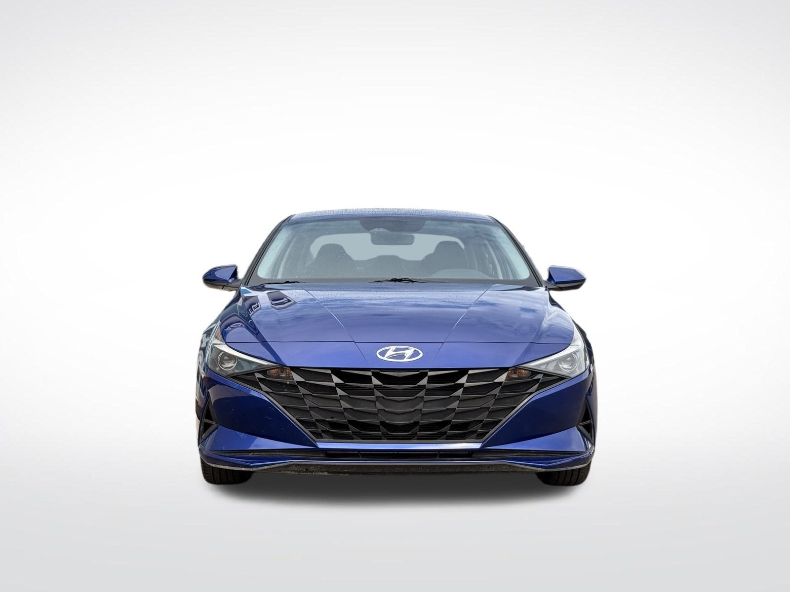 2023 Hyundai Elantra SEL photo 2