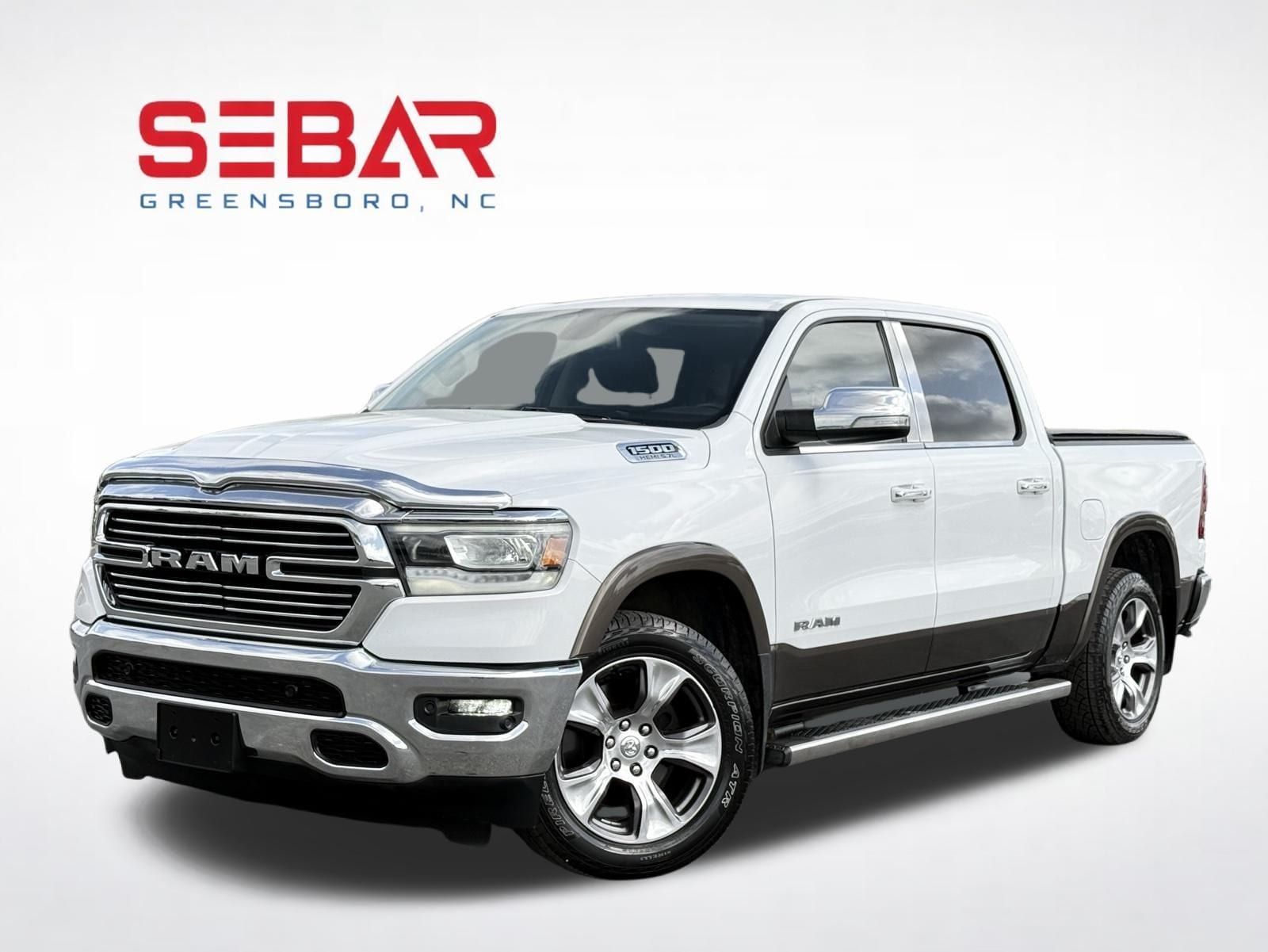 2020 RAM 1500 Laramie 4x4 Crew Cab 5'7's photo