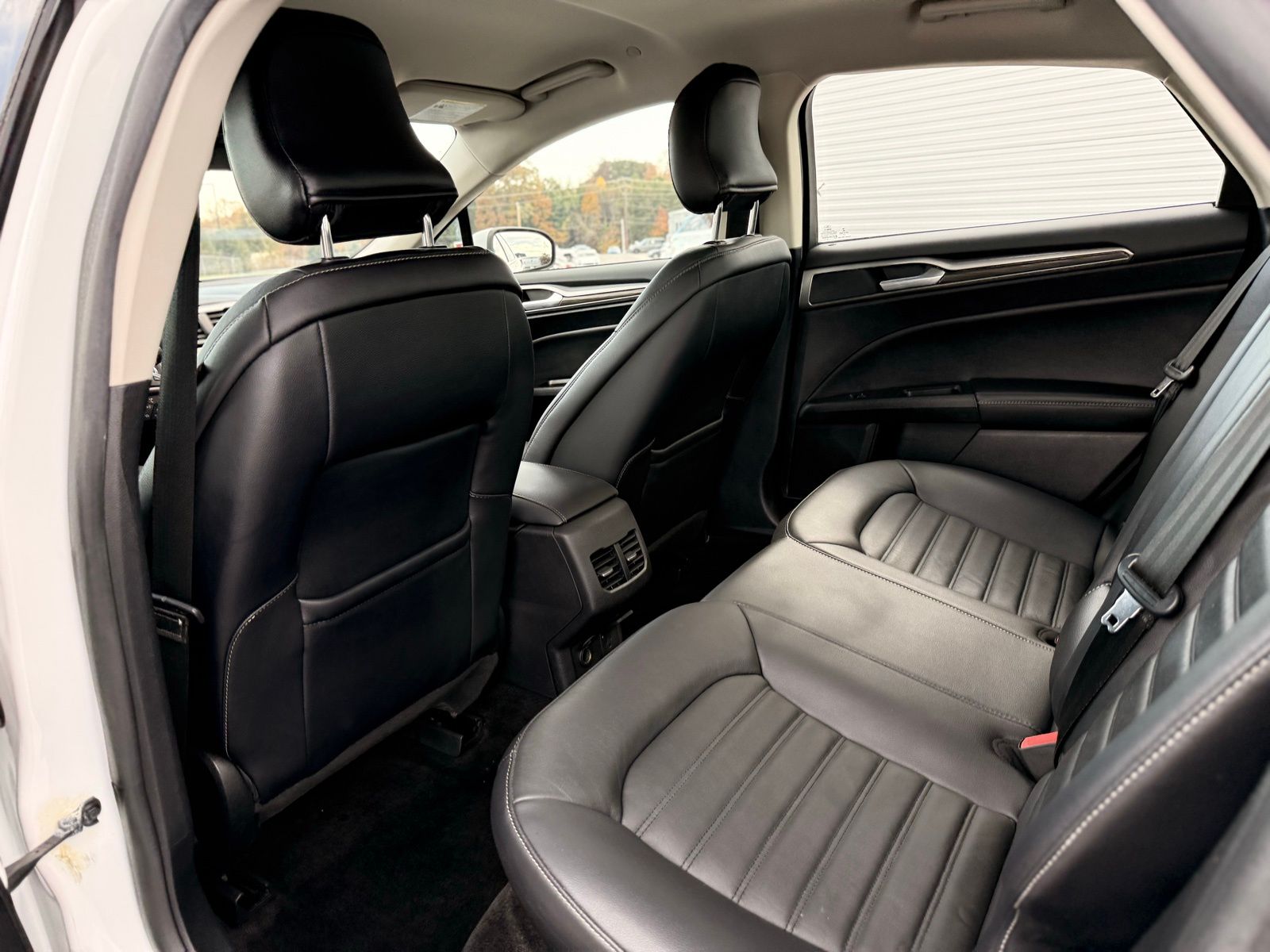 2017 Ford Fusion Hybrid SE - Photo 15