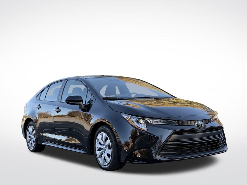 Used 2025 Toyota Corolla LE Sedan