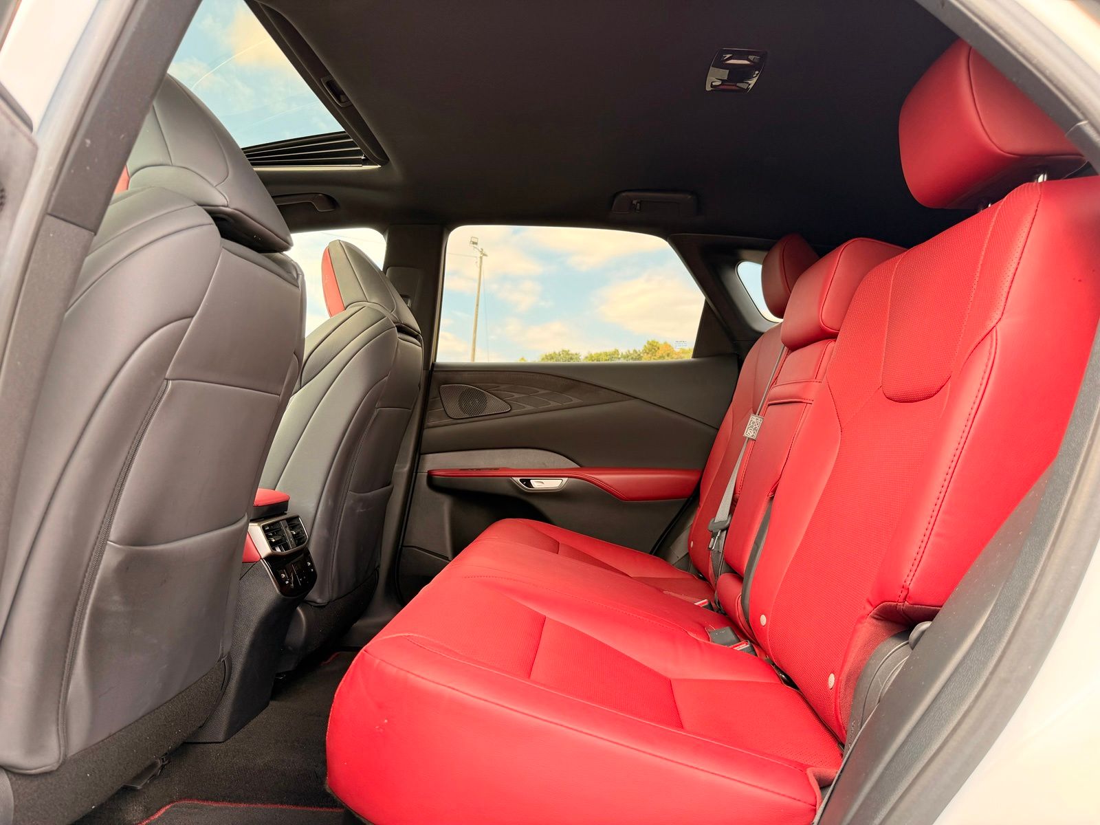 2023 Lexus RX 350 F SPORT - Photo 31