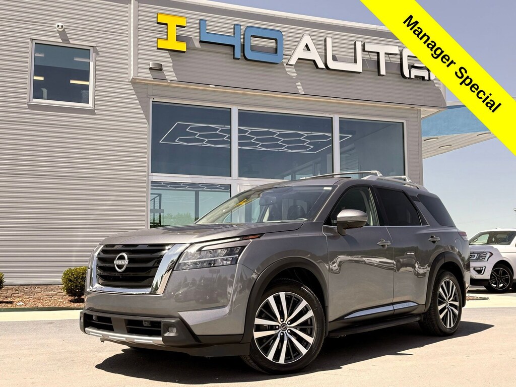 Used 2022 Nissan Pathfinder Platinum SUV