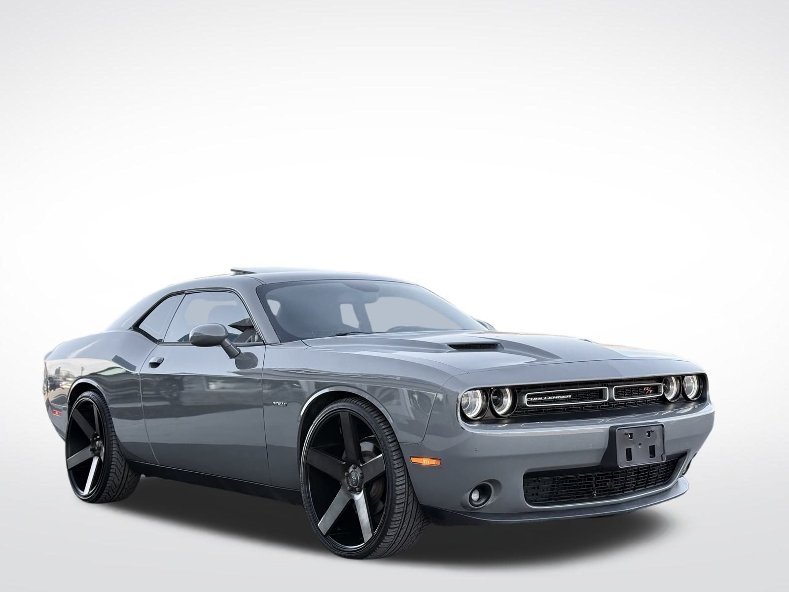 2017 Dodge Challenger R/T photo 3