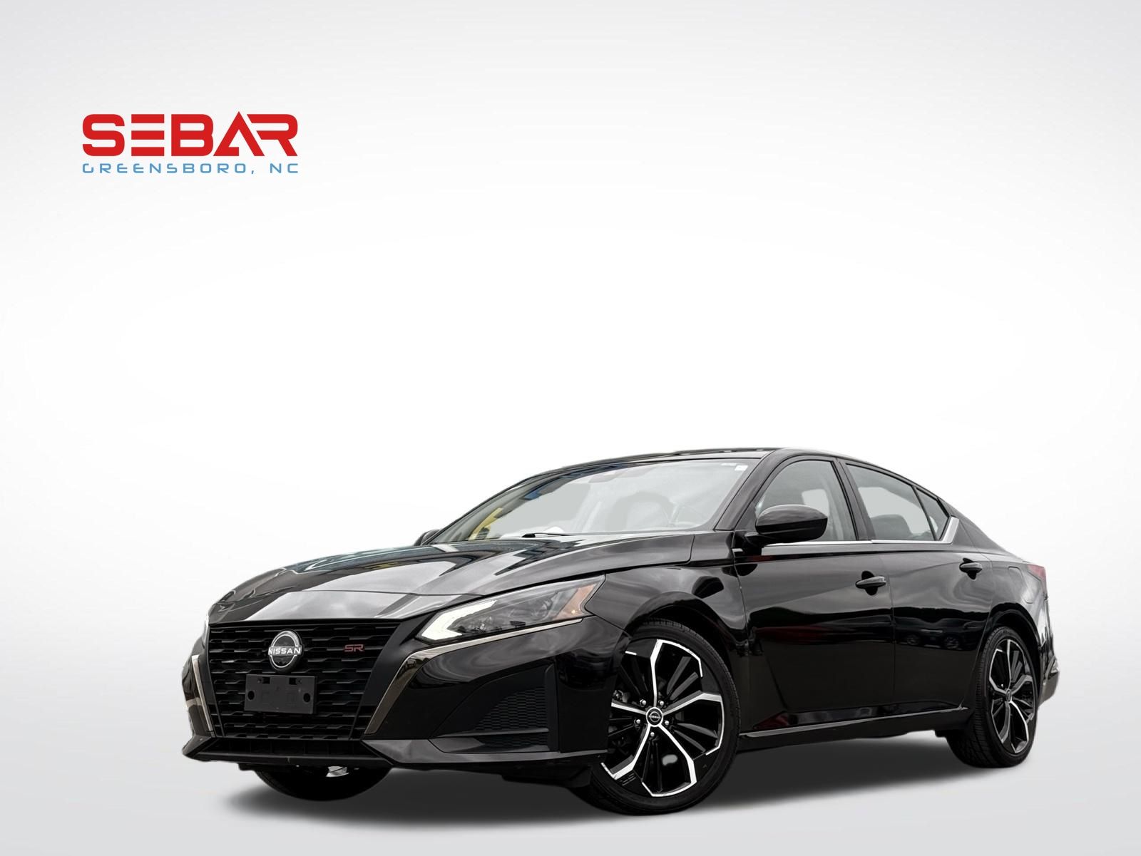 2023 Nissan Altima SR's photo