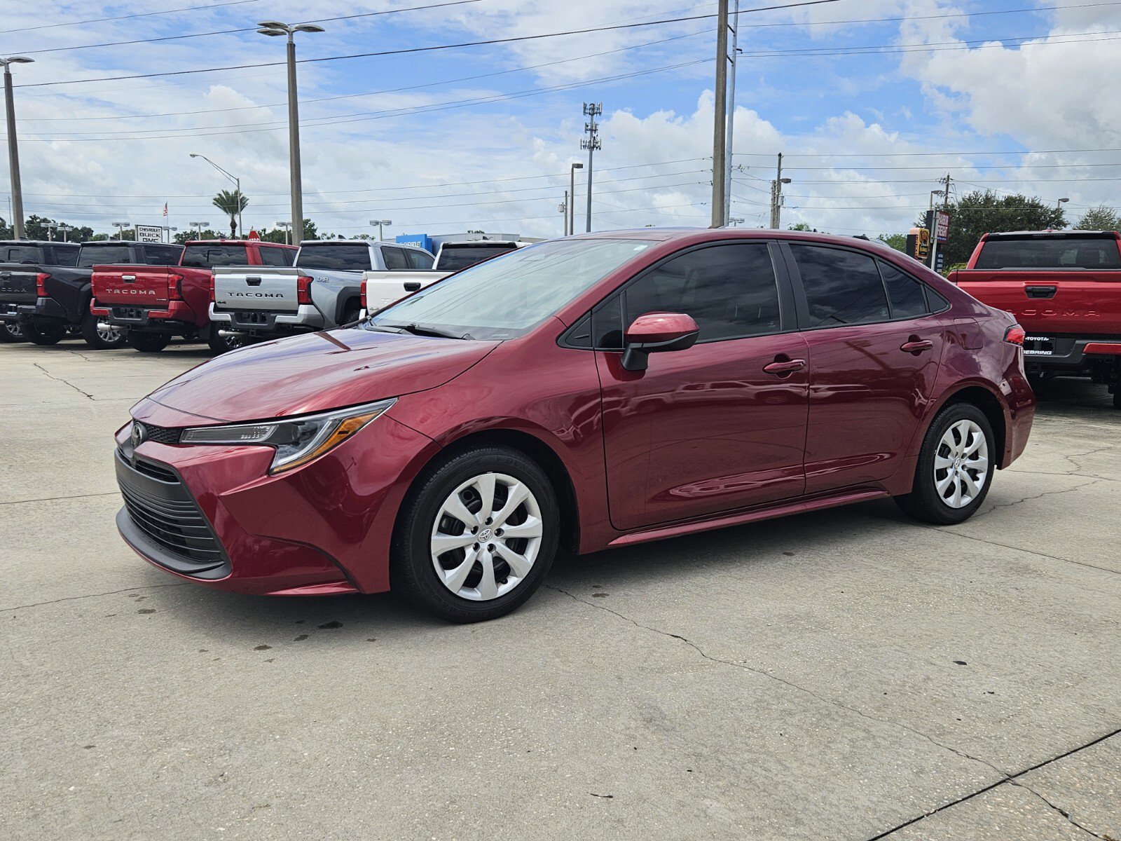 2023 Toyota Corolla LE photo 3