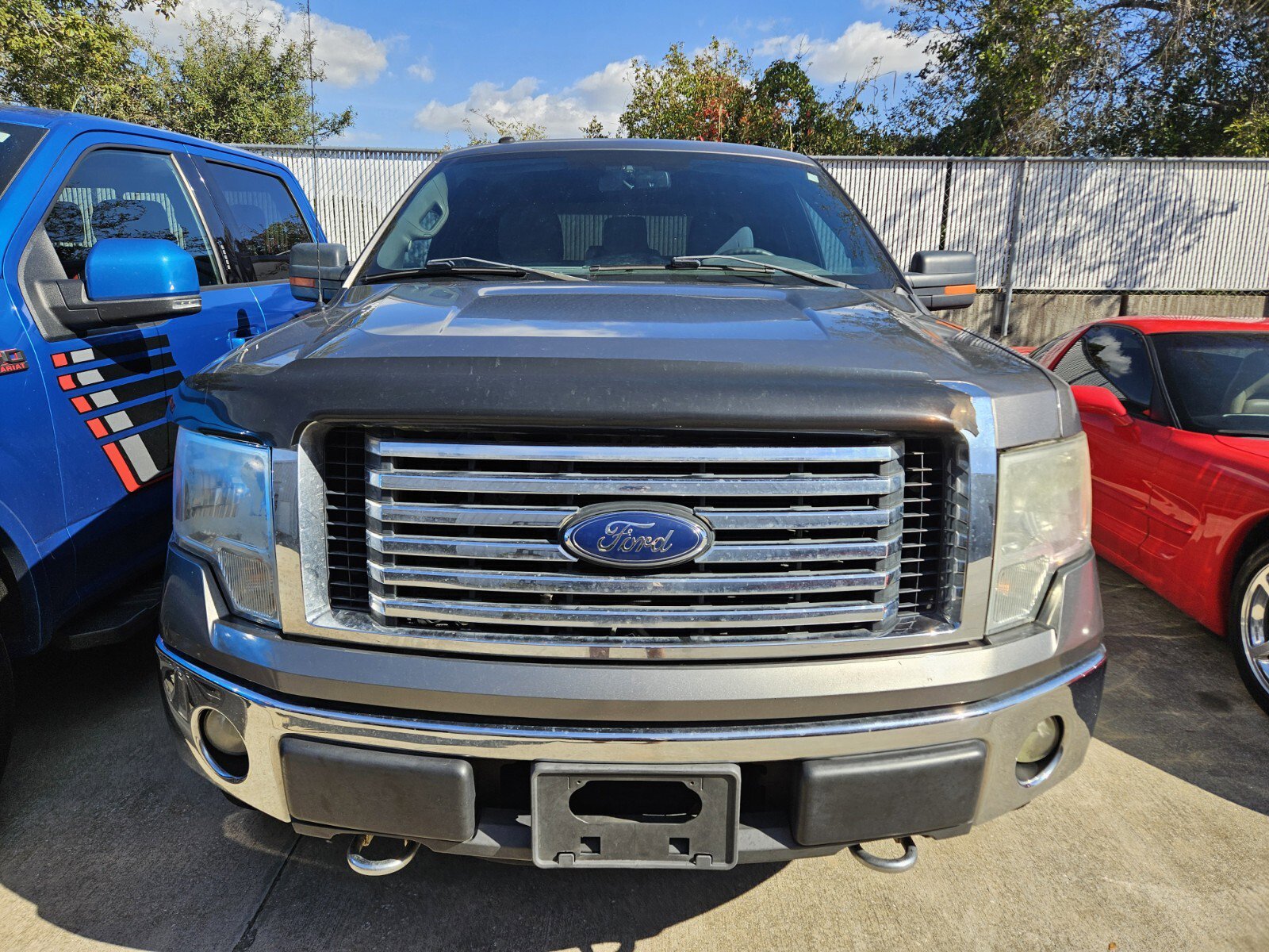 2012 Ford F-150 XLT photo 2